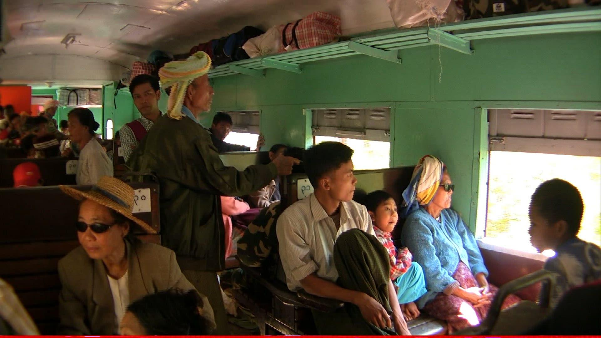 451810510 / Railway Ride / Passenger Train / Myanmar