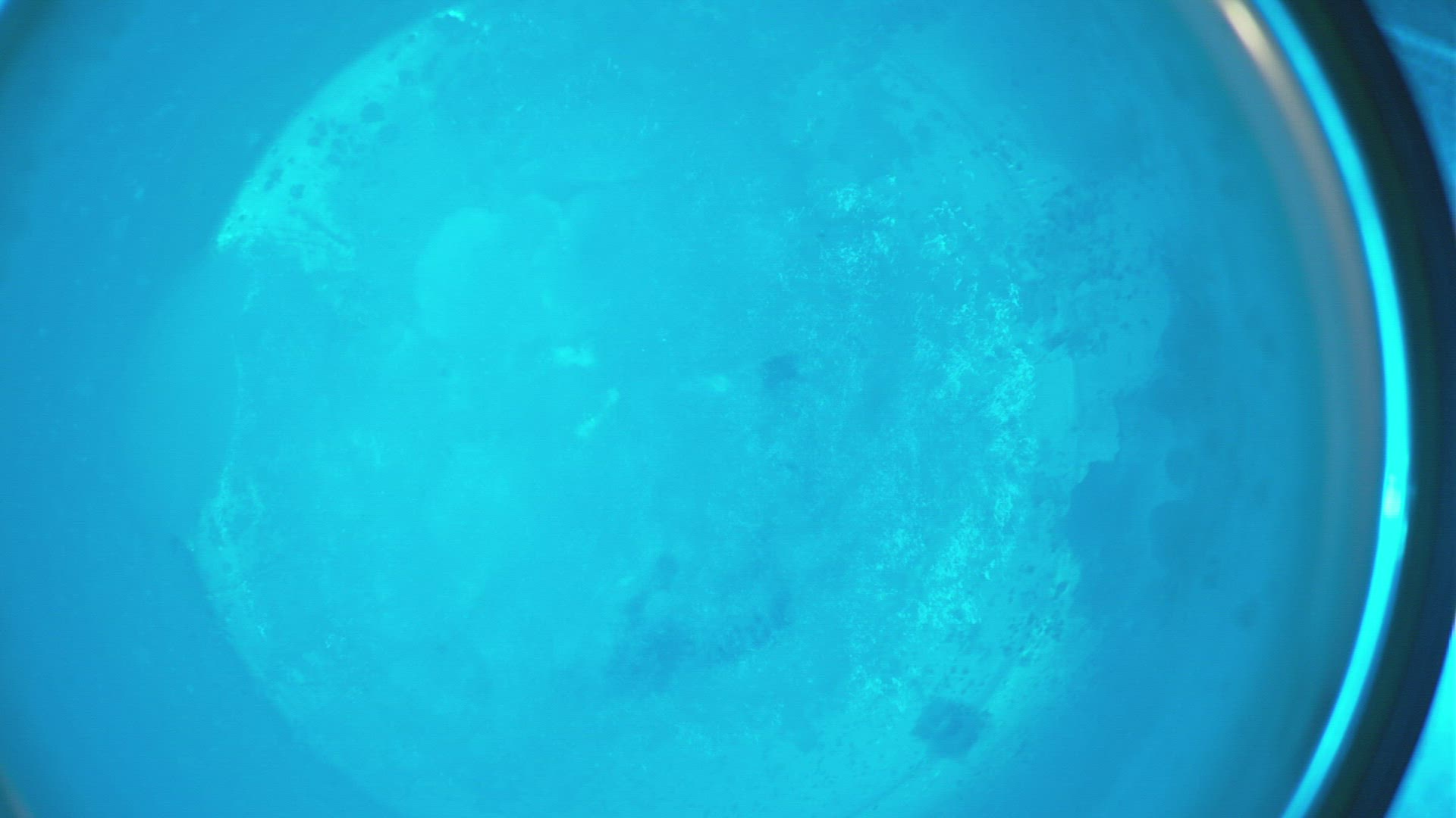 686215222 / Experiment / Dry Ice / Laboratory / Germany