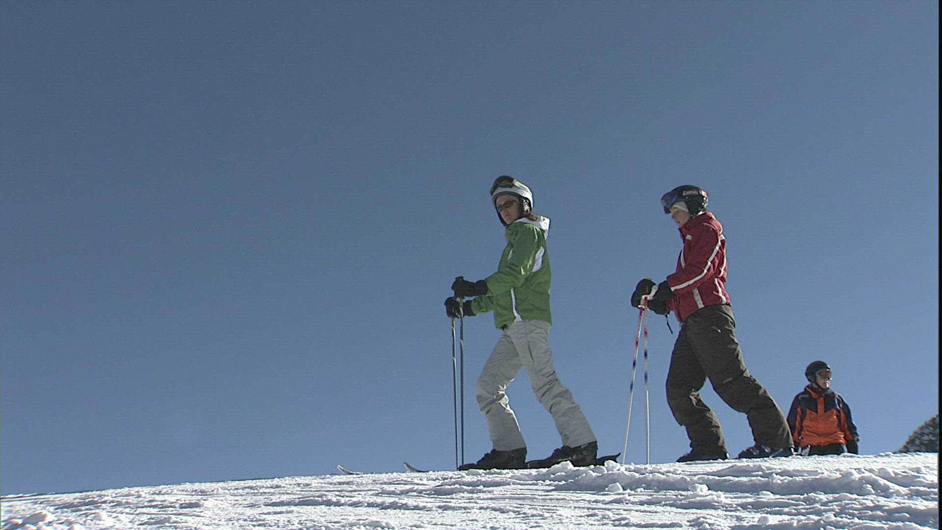 196199114 / Skiing / Warming Up / Alps / Austria