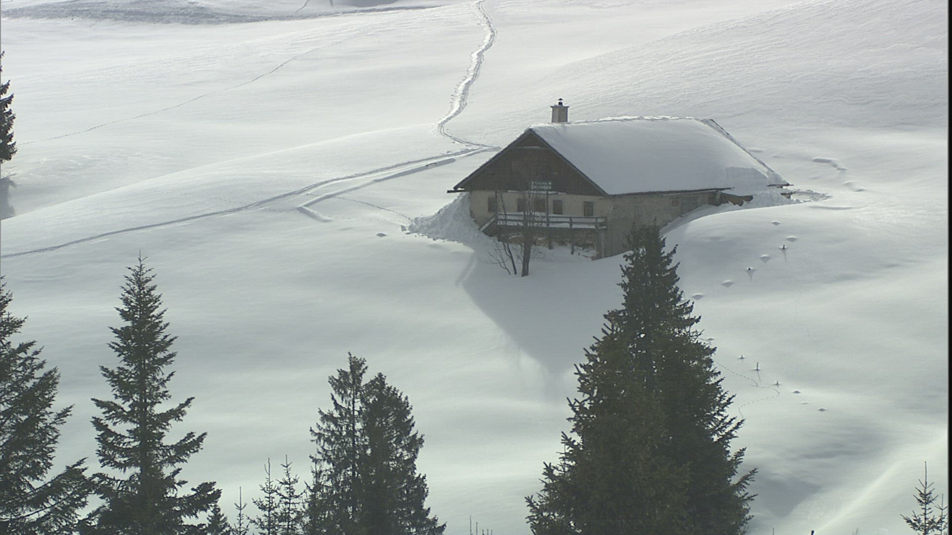 773726523 / Alpine Hut / Snowscape / Alps