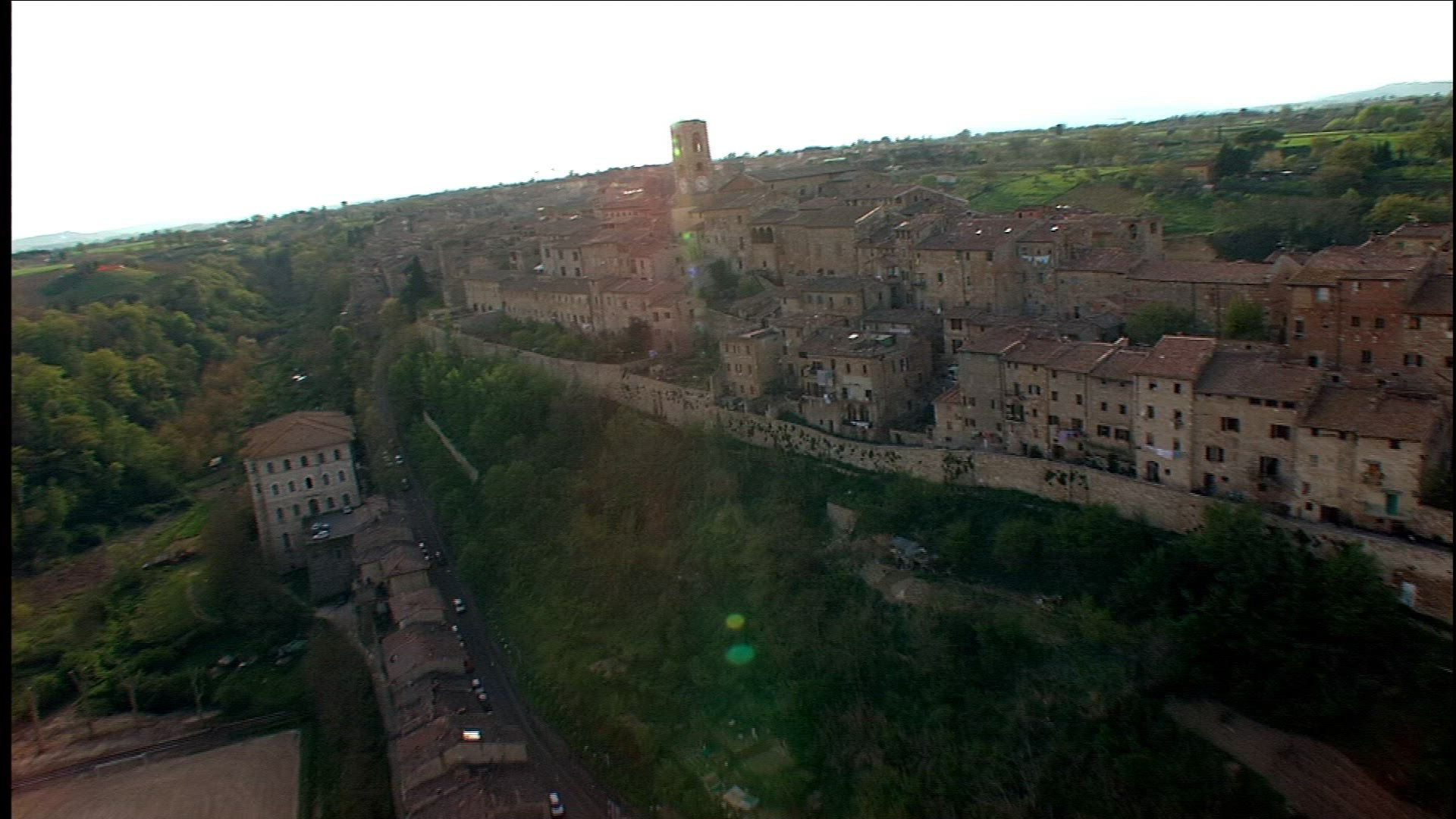 336814990 / Village / Tuscany / Italy