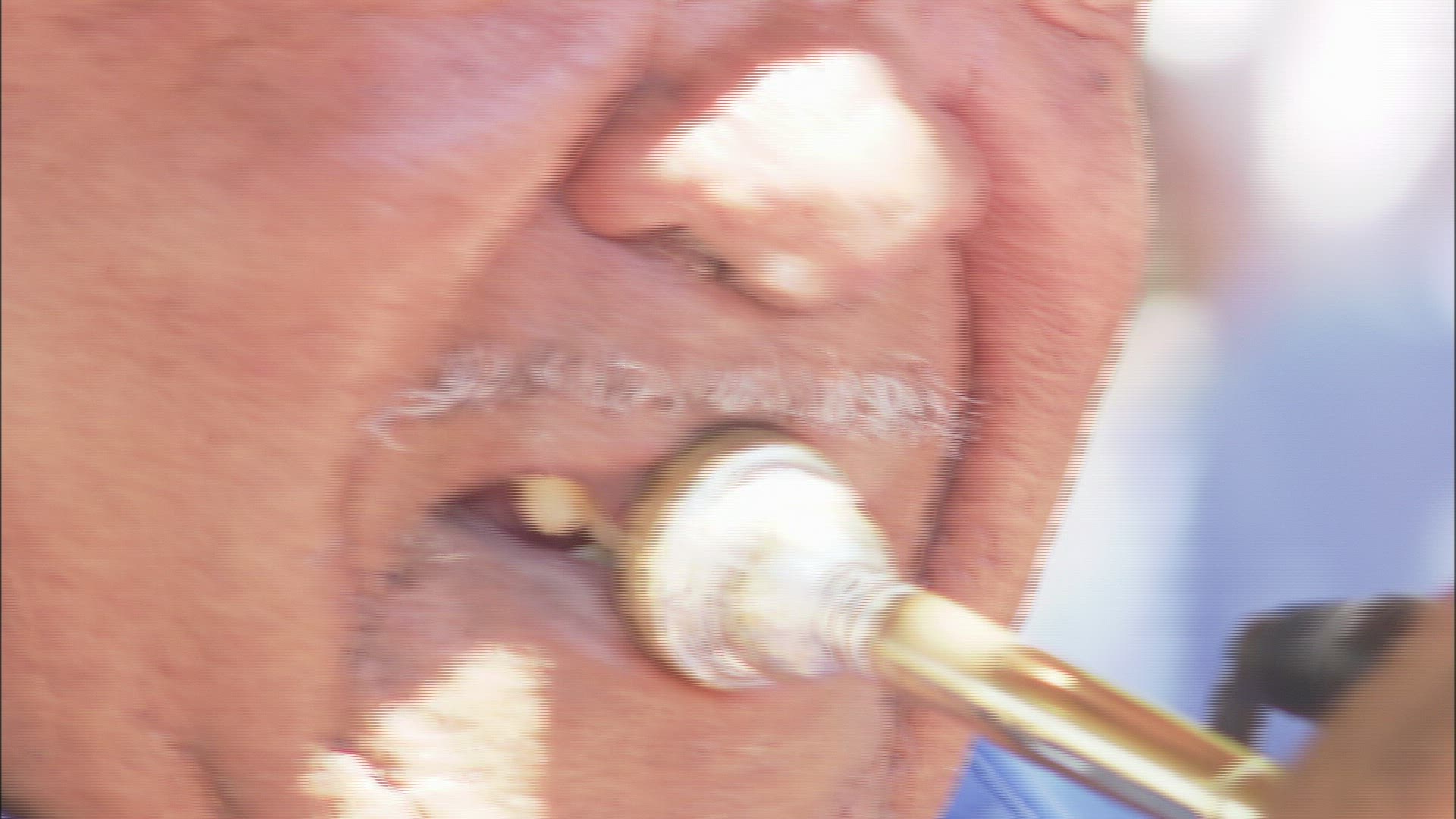 384658184 / Street Musician / Cape Town / South Africa