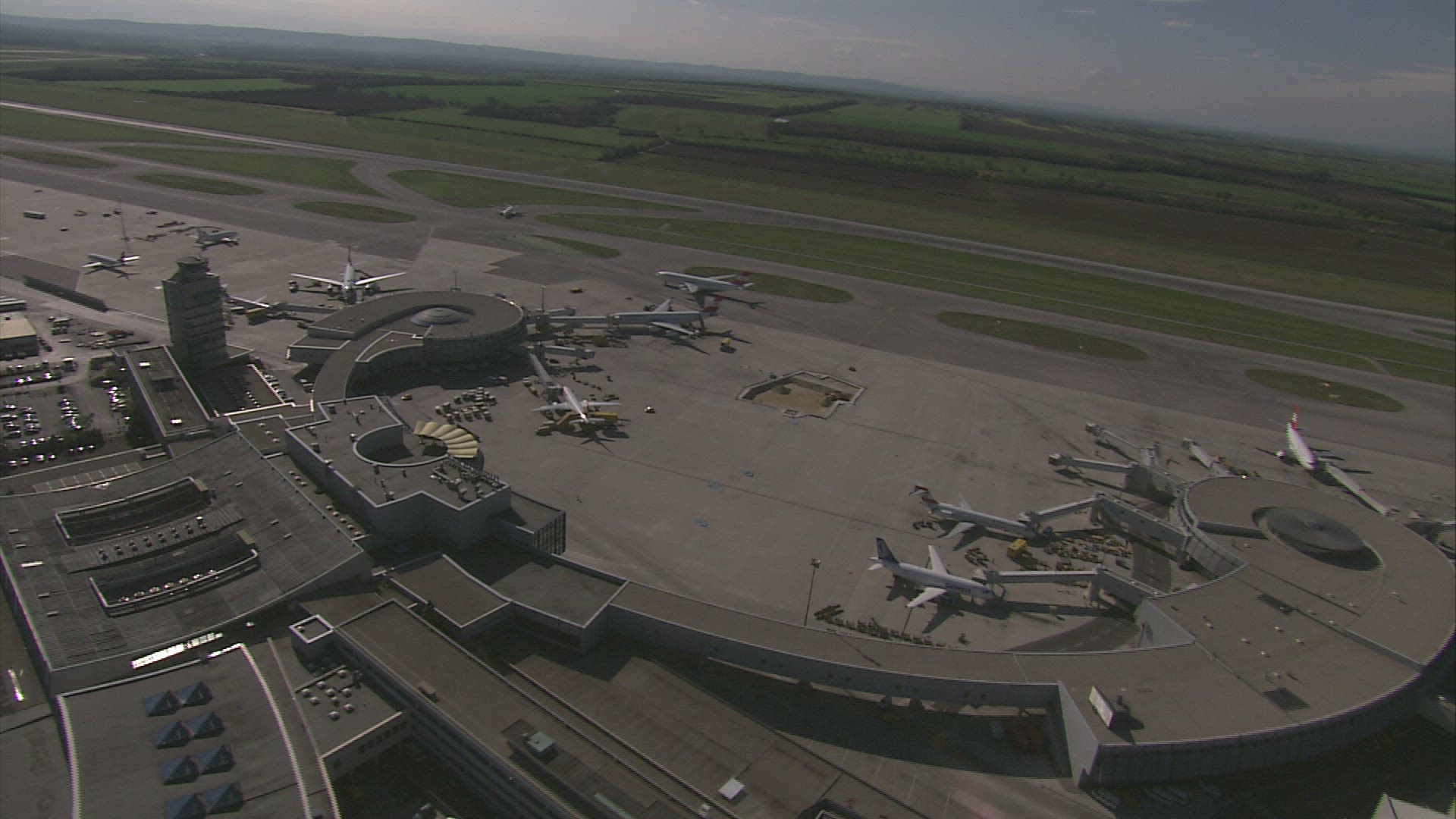 782490379 / Vienna International Airport / Schwechat / Vienna / Austria / Aerial