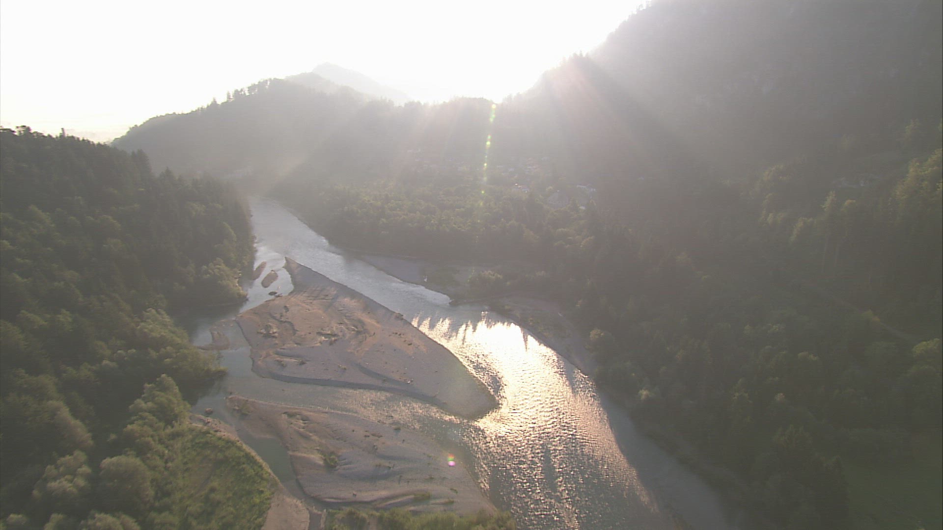 596525185 / Lech / Atmospheric / Aerial