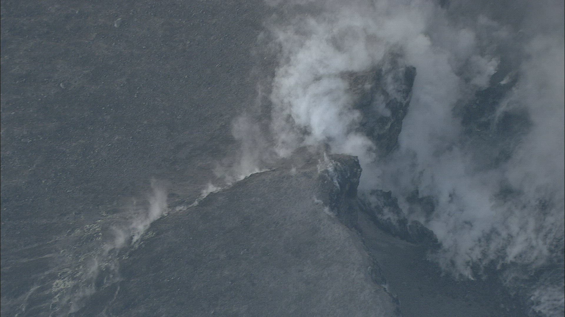 687839774 / Volcanic Eruption / Rabaul / Papua New Guinea