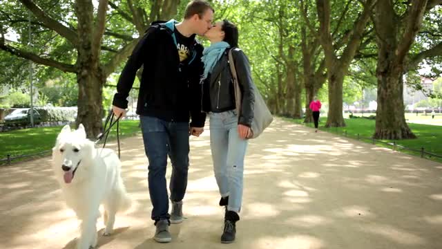 Young couple / Park / White dog -Clip 1-