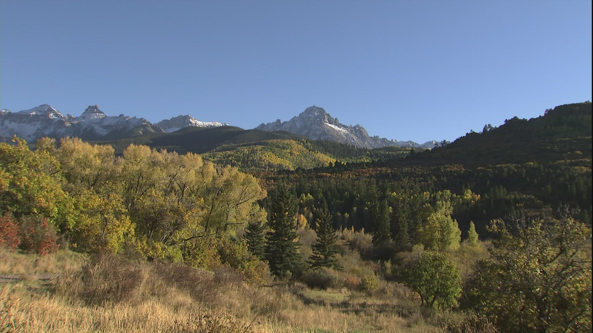 650689968 / Blue Sky / Mountain / Colorado