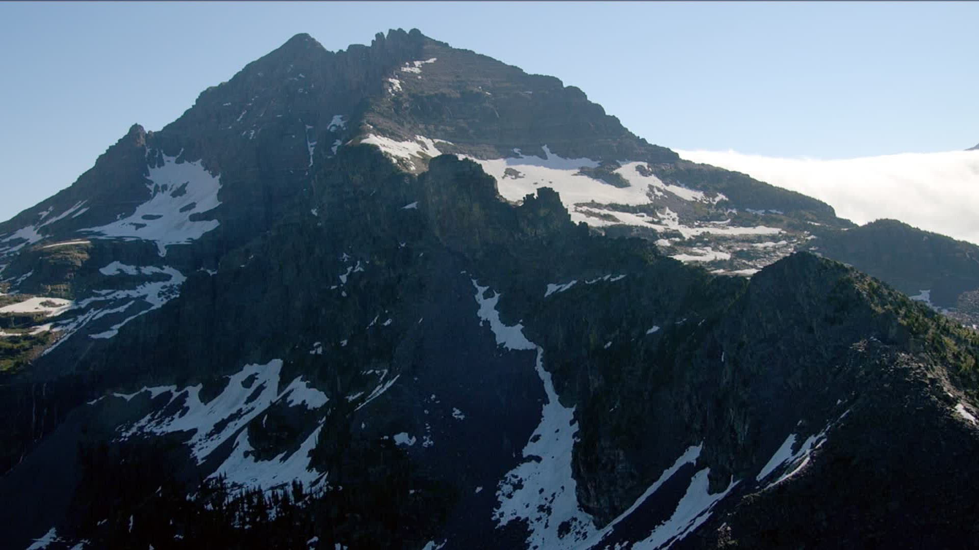 506359328 / Scenic / High Mountain Regions / Beauty in Nature
