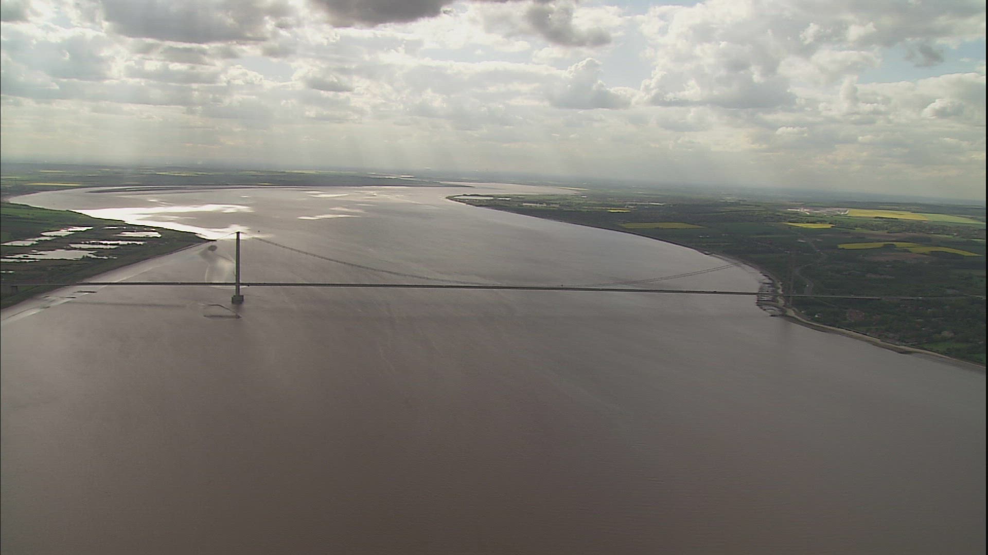 577447760 / Body of Water / England / Aerial