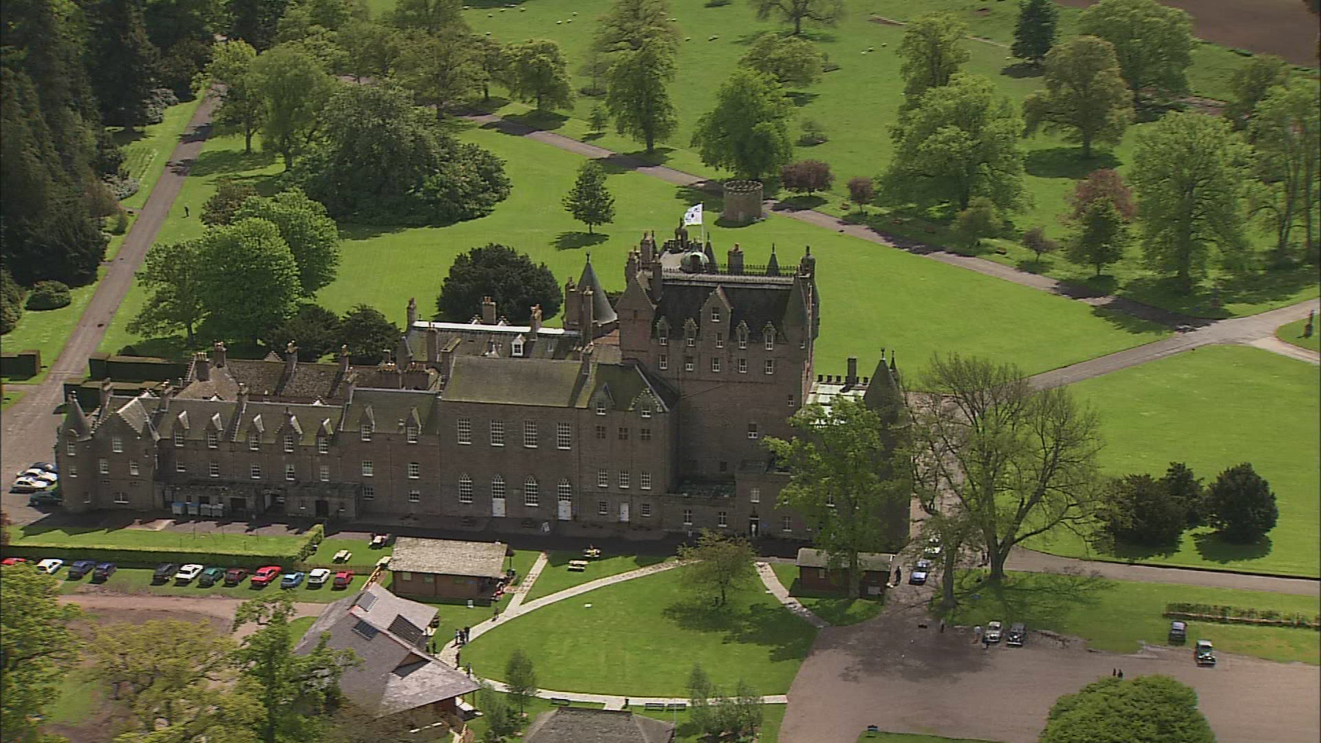 336152057 / Castle / Palace Garden / Scotland