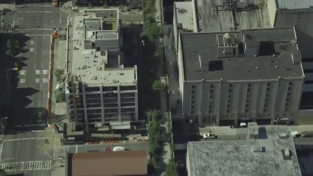 AERIAL WIDE FOLLOW view of the highline