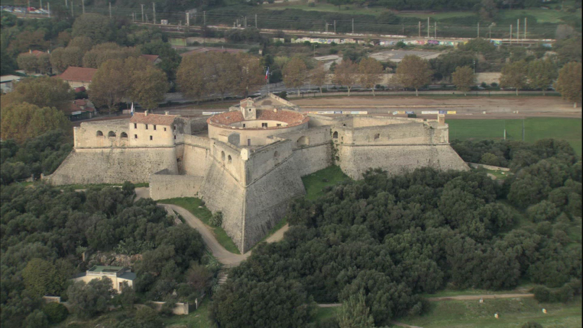 900867684 / City View / Antibes / France