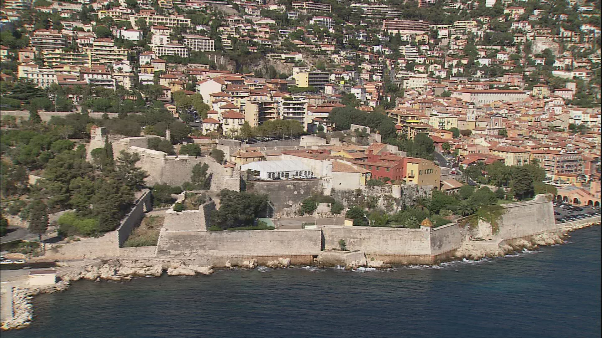 393516534 / City View / Coast / France