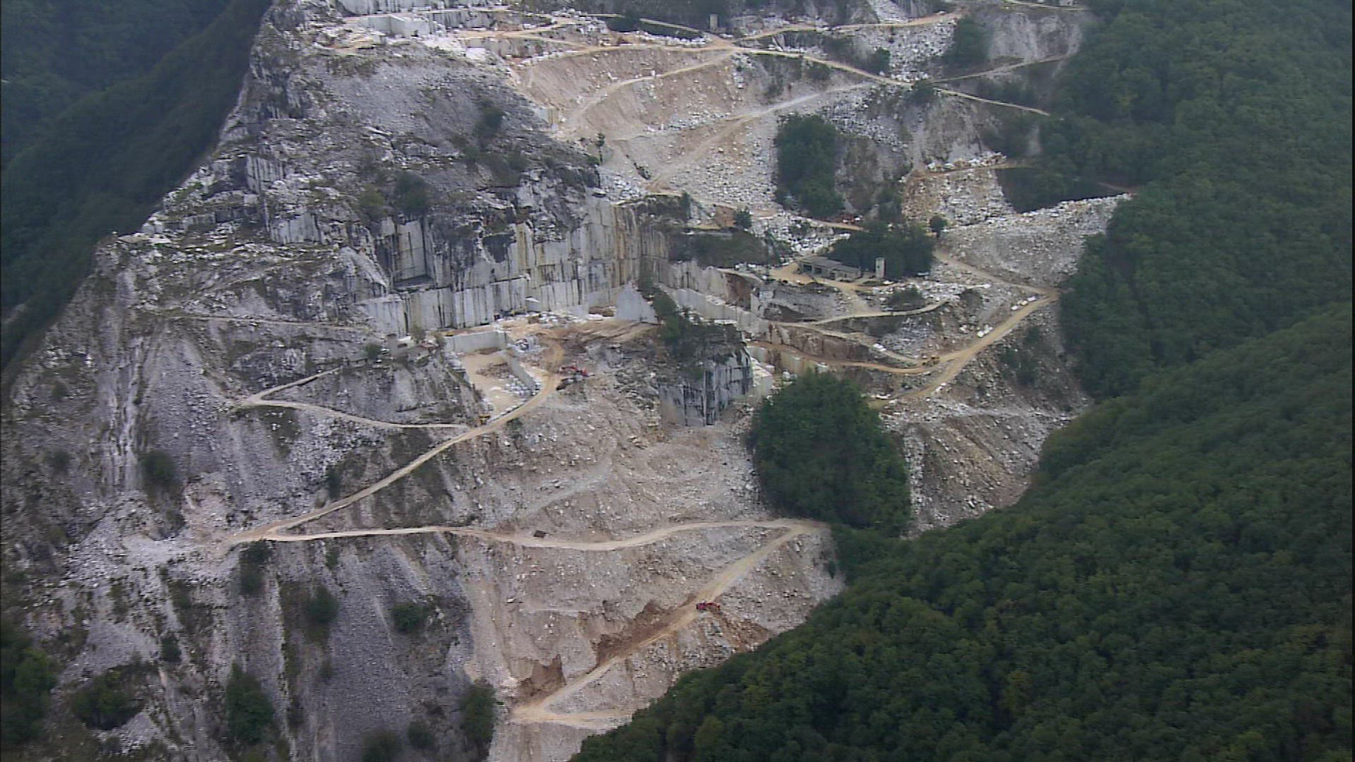 767937288 / Marble Quarry / Mountains / Carrara / Italy