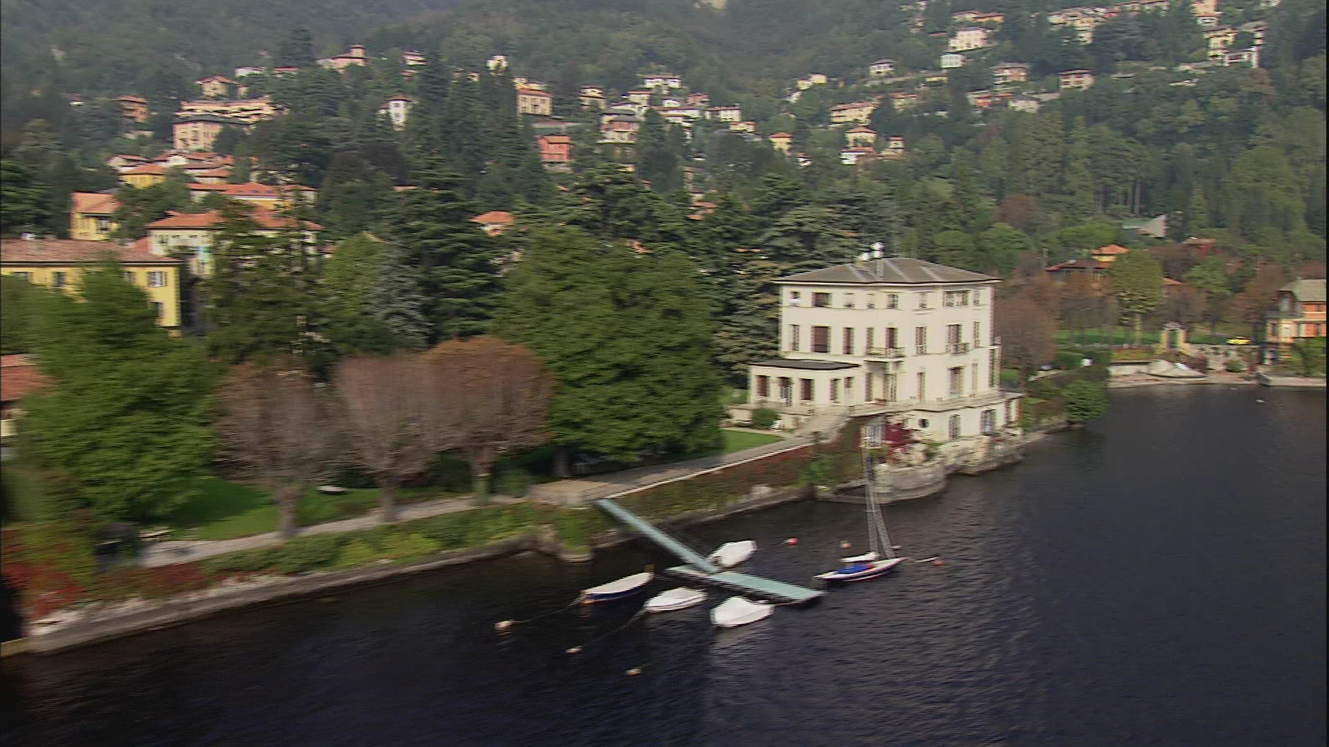 121422822 / Lombardy / Italy / Aerial