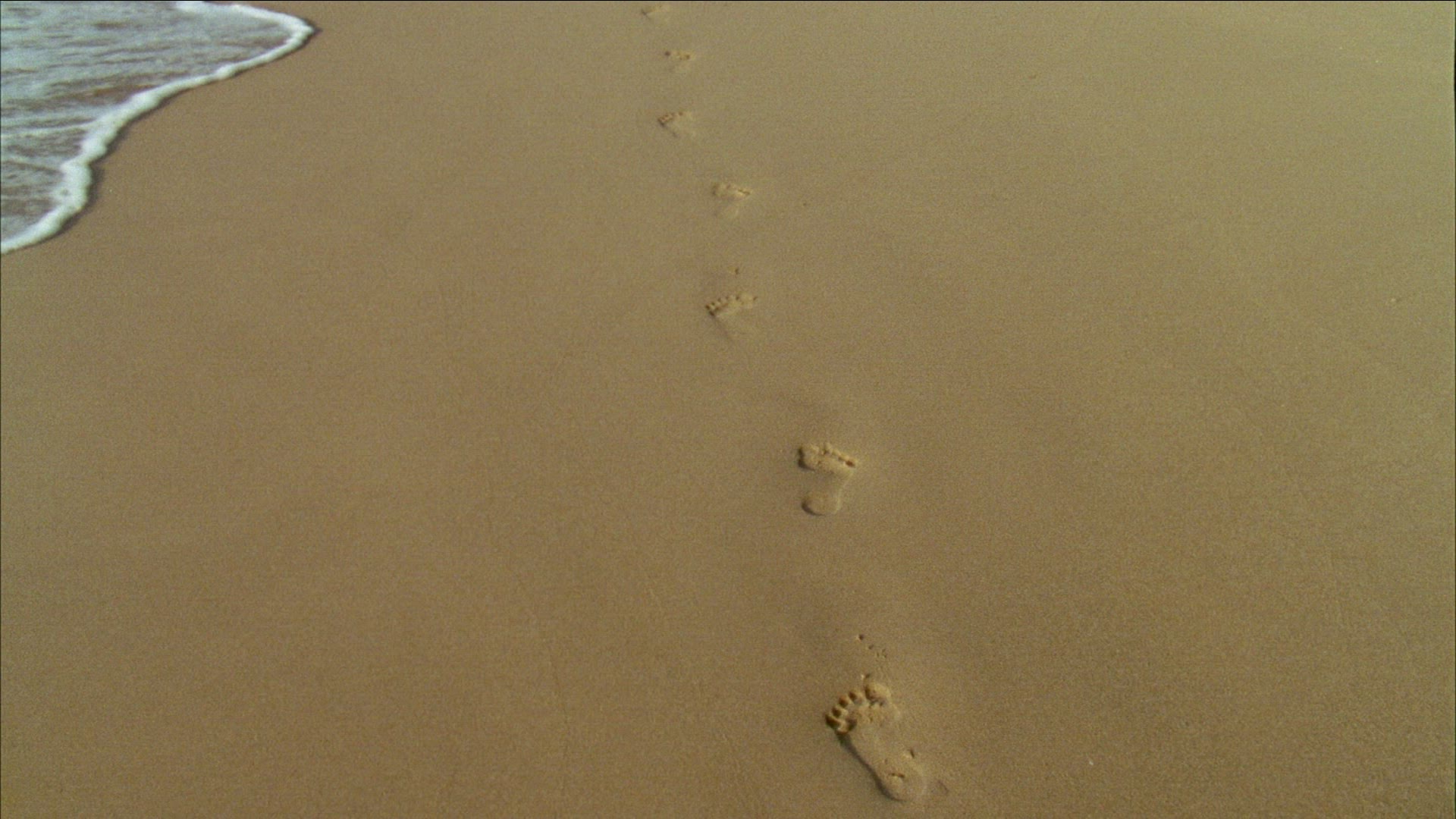 771949870 / Track / Beach / Thailand