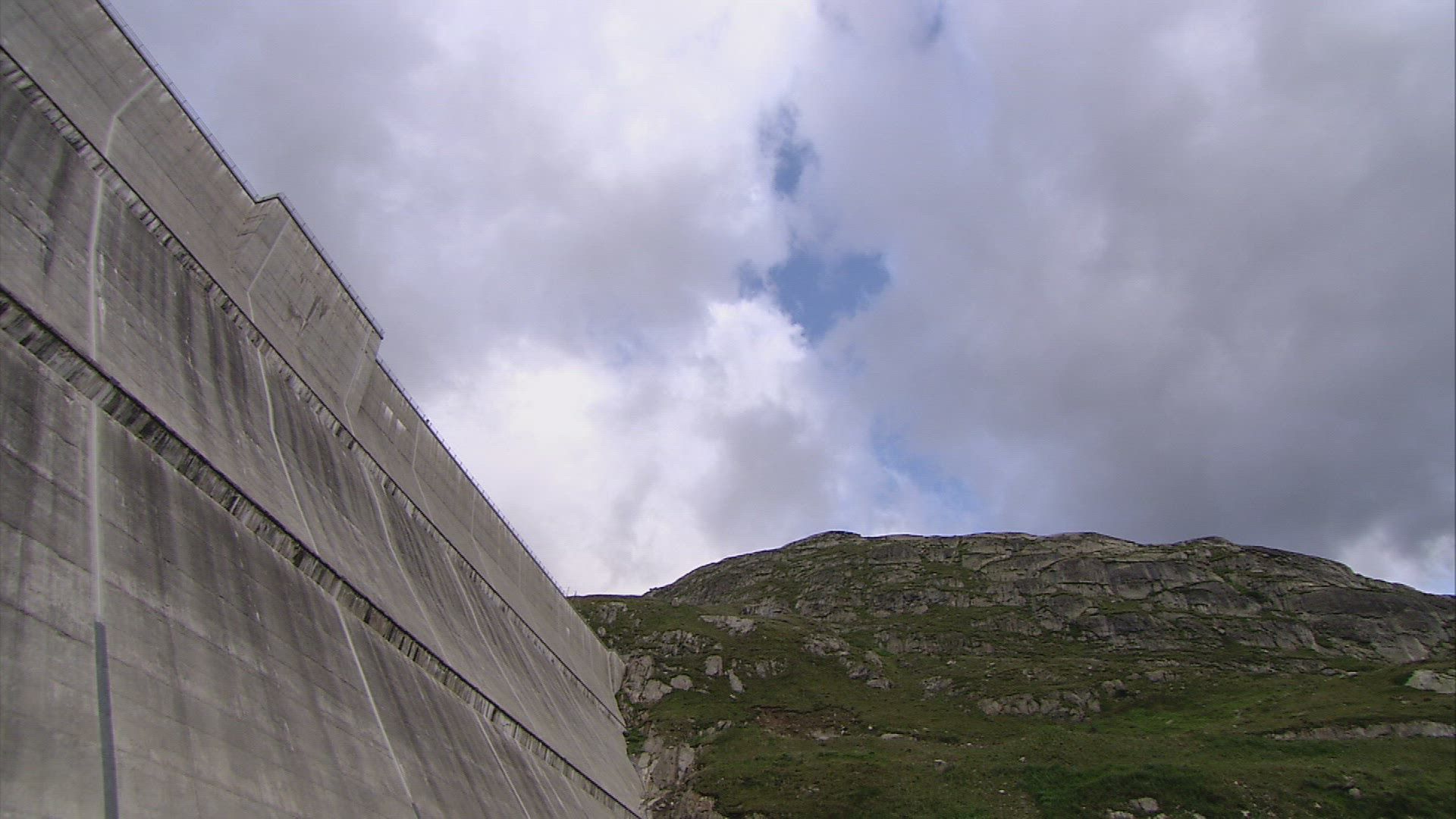 514579941 / Retaining Wall / Switzerland