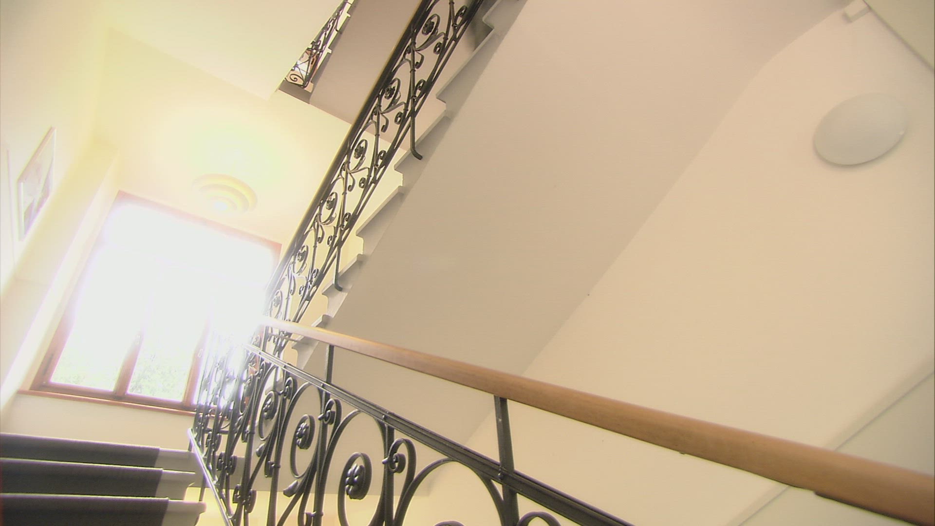 299804125 / Girl / Running / Stairwell
