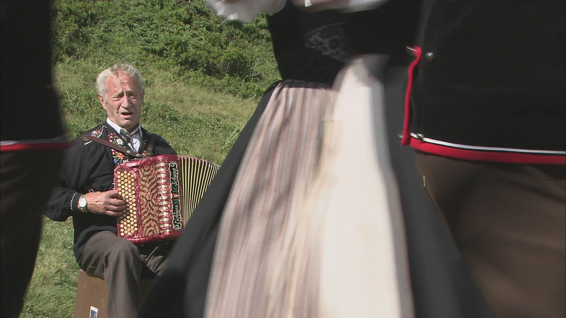 132733165 / Square Dance / Bernese Oberland / Switzerland