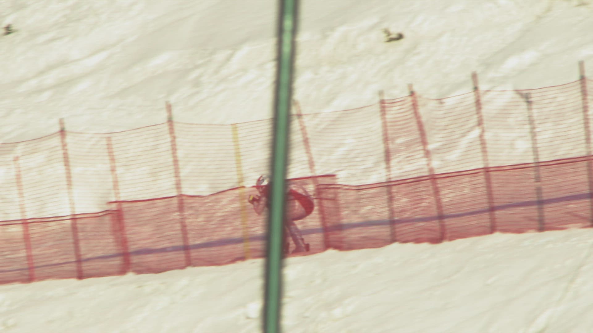 604572148 / Alpine Skiing World Cup / Descending Run / Wengen
