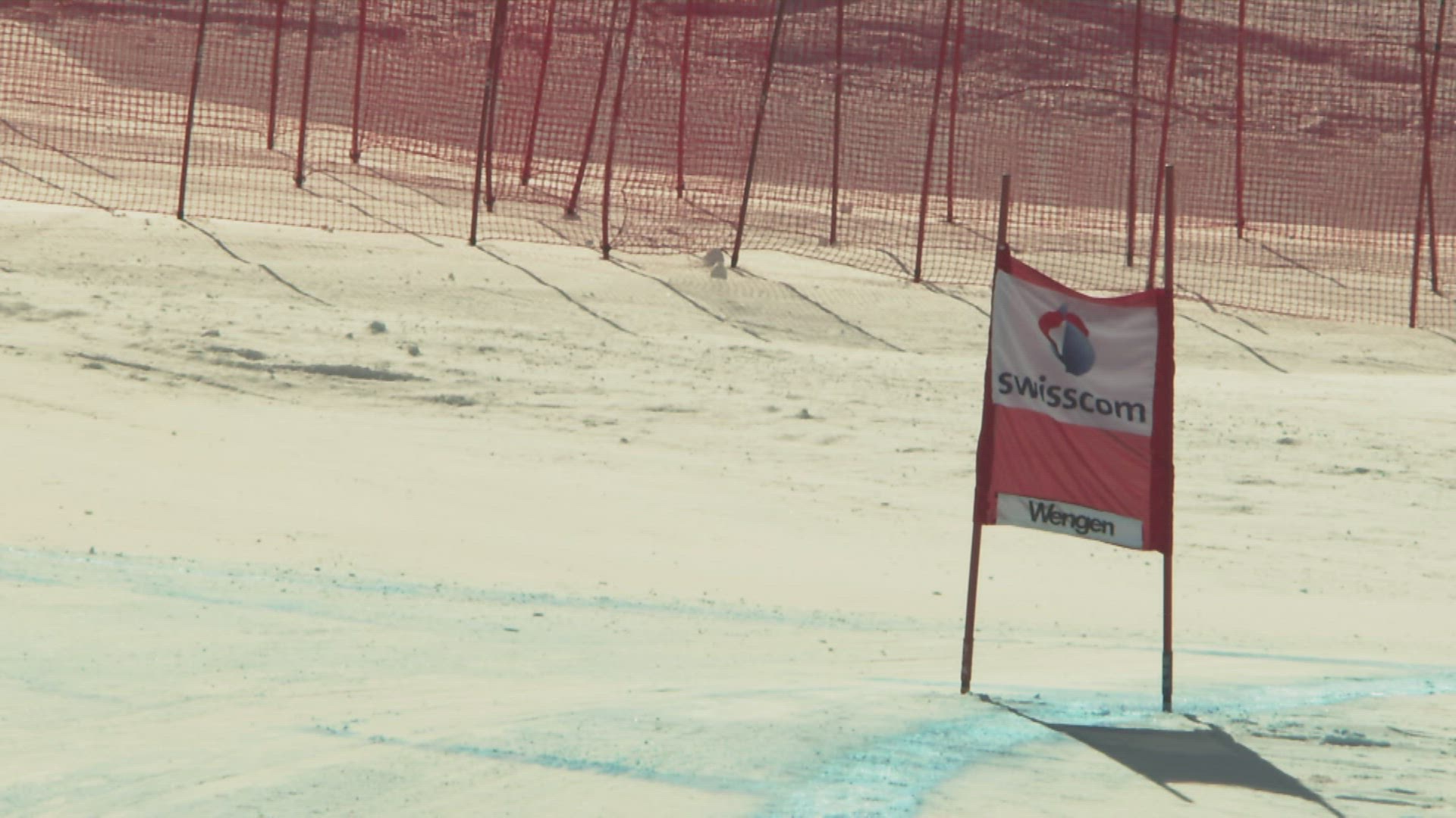 105052064 / Alpine Skiing World Cup / Descending Run / Wengen