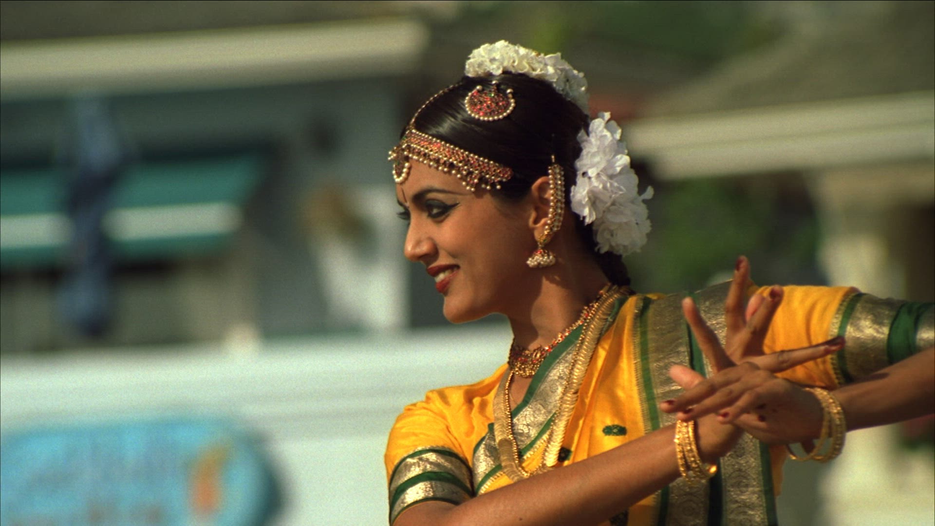 541048291 / People / National Costume / South Africa