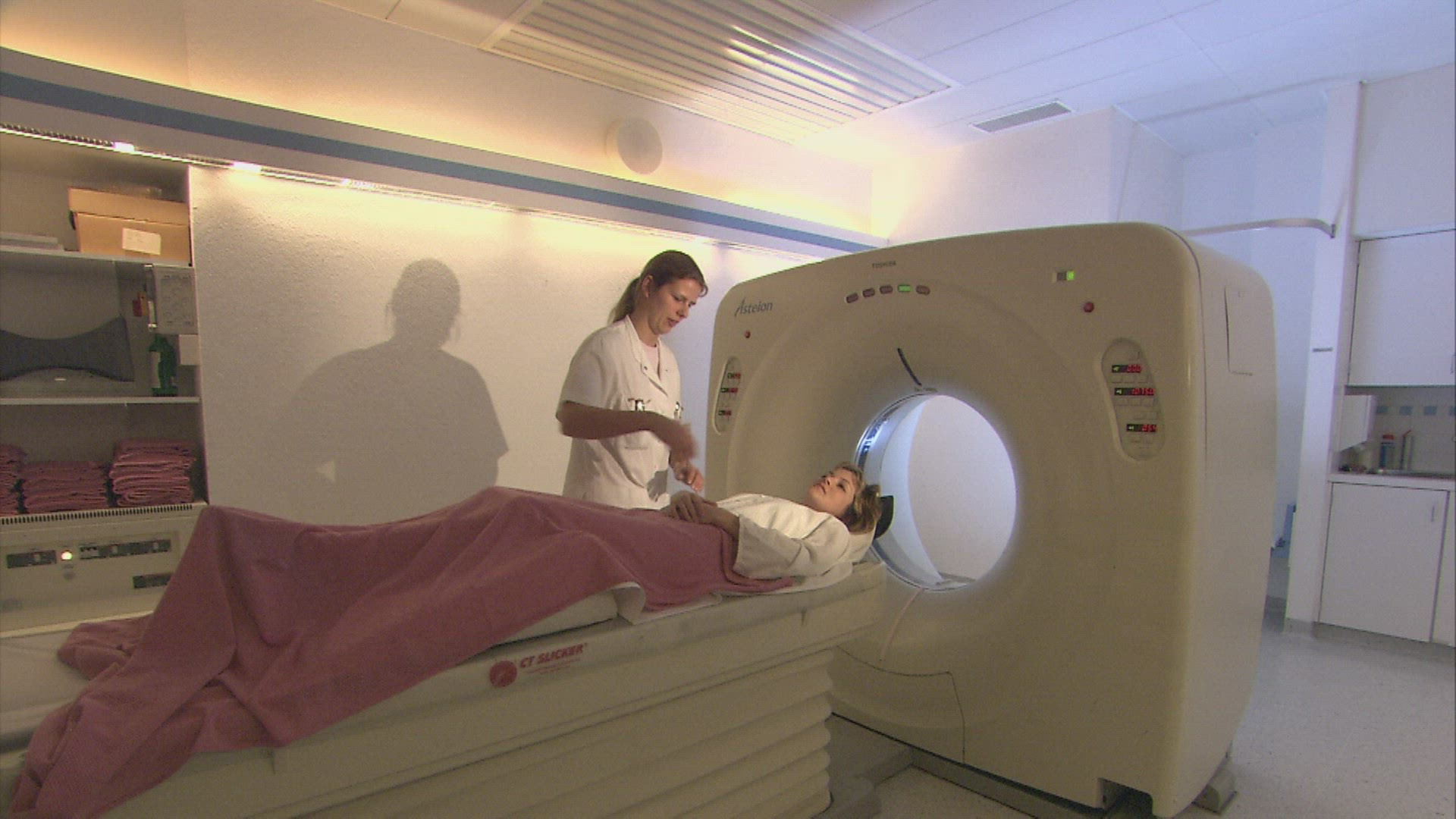 913532941 / People / Magnetic Resonance Imaging / Switzerland