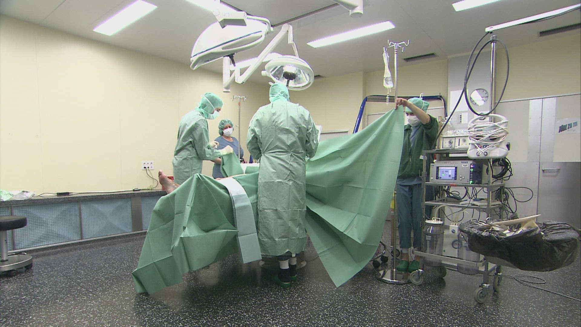 874977121 / Operating Room / Zurich / Switzerland