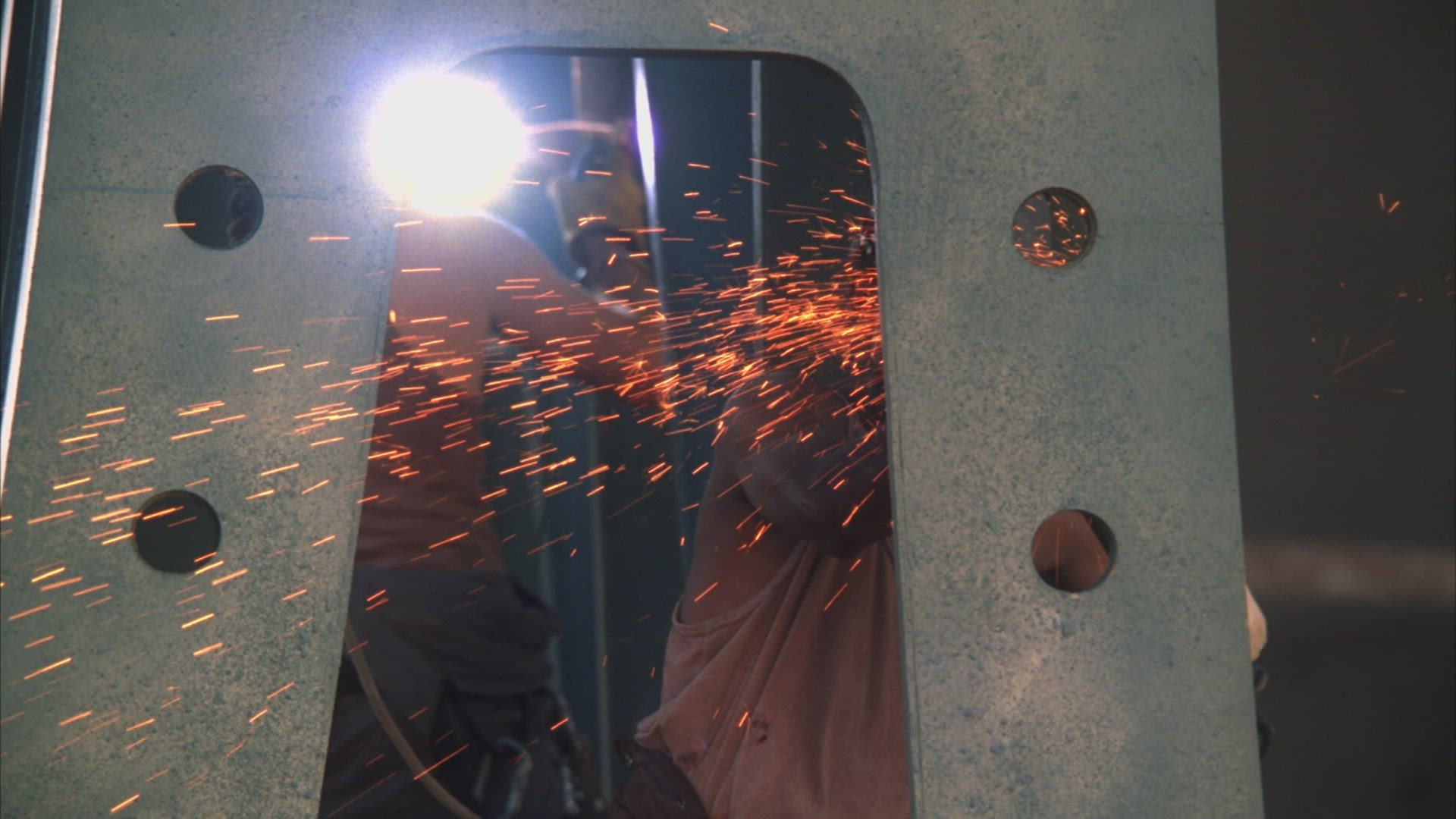 128754450 / Building Site / Construction Worker / South Africa / Staging