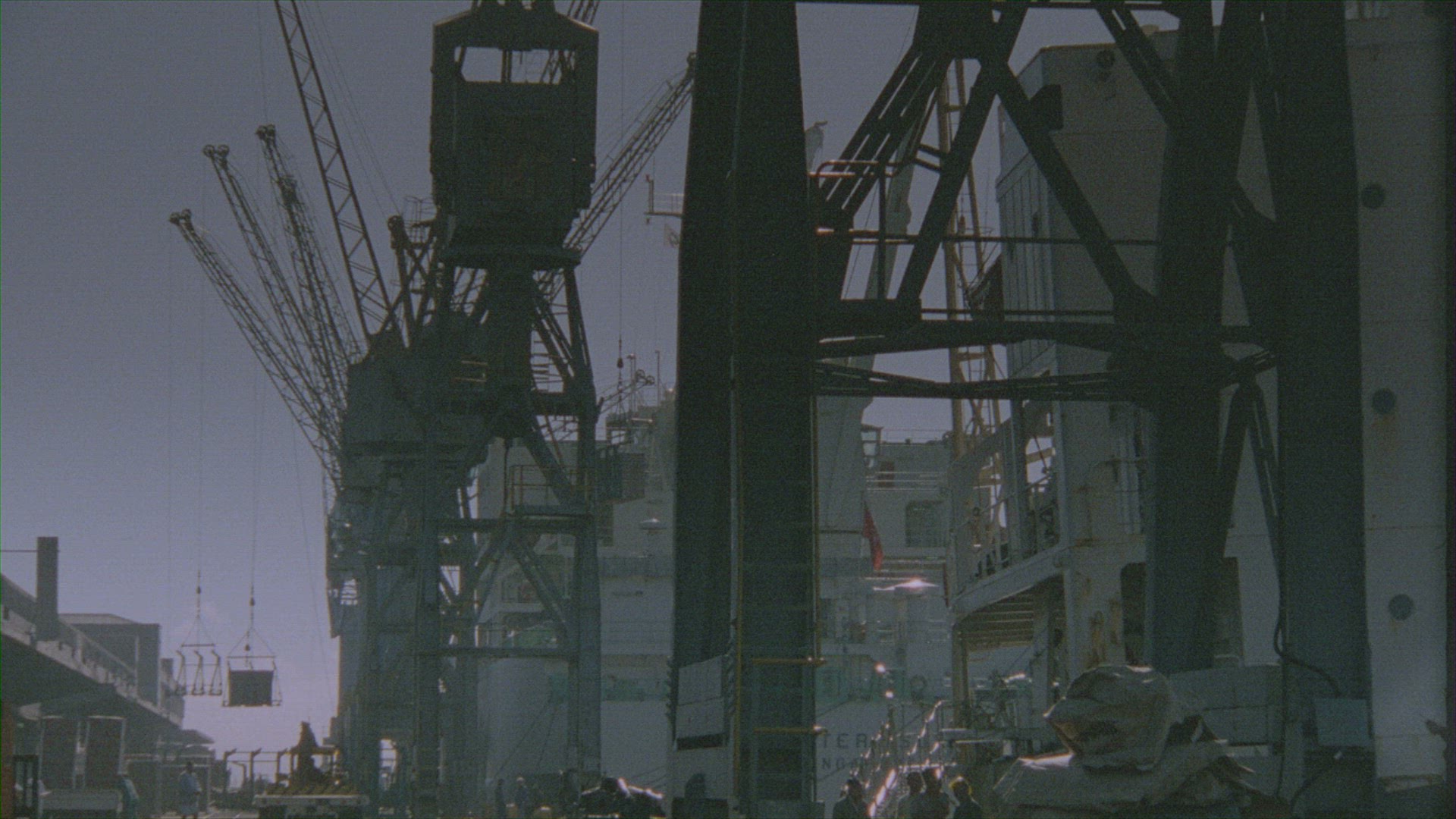 855678291 / Quay Crane / Cargo Ship / South Africa