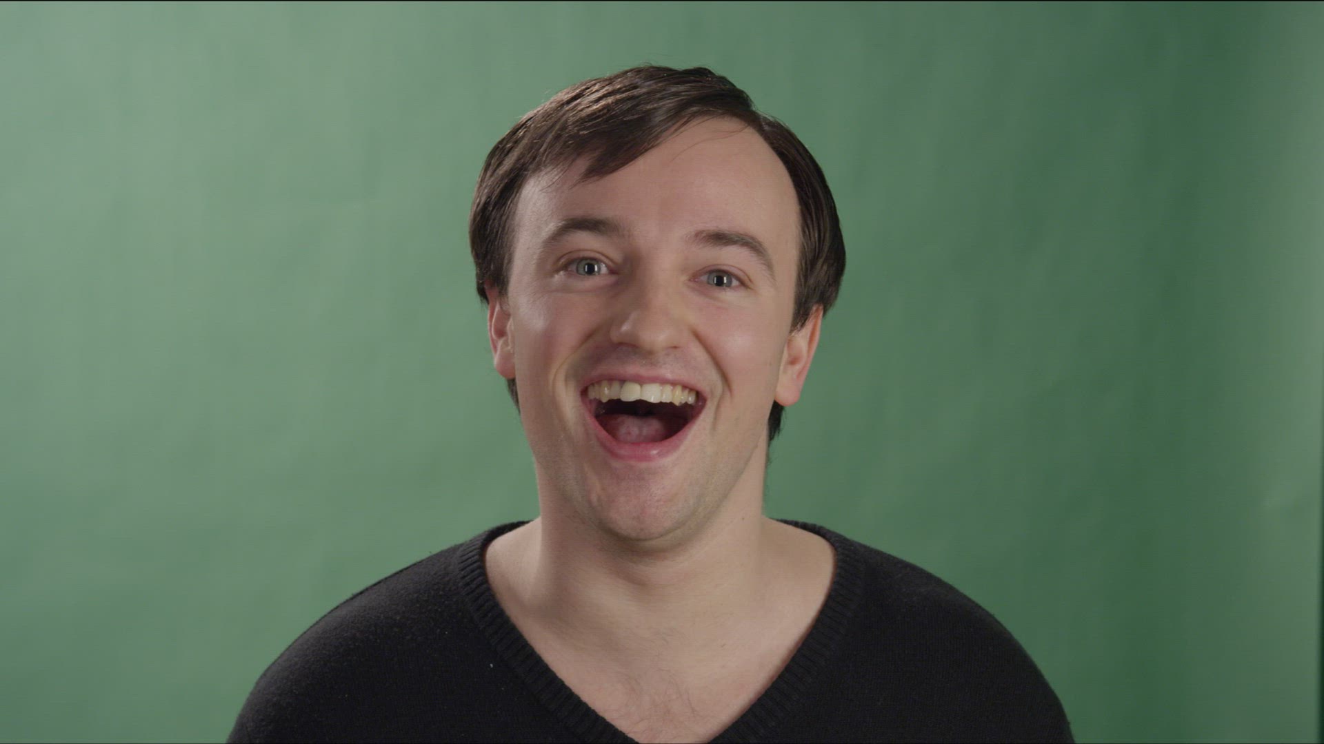 666441537 / Man / Looking at Camera / Mimic