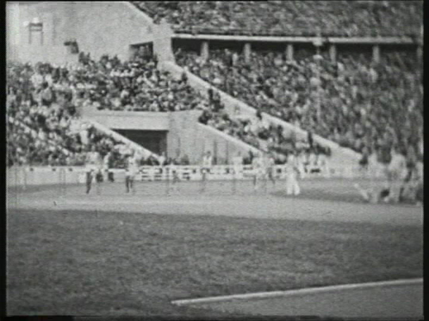 250243569 / Hurdle Race / Olympic Games / Germany / 1936