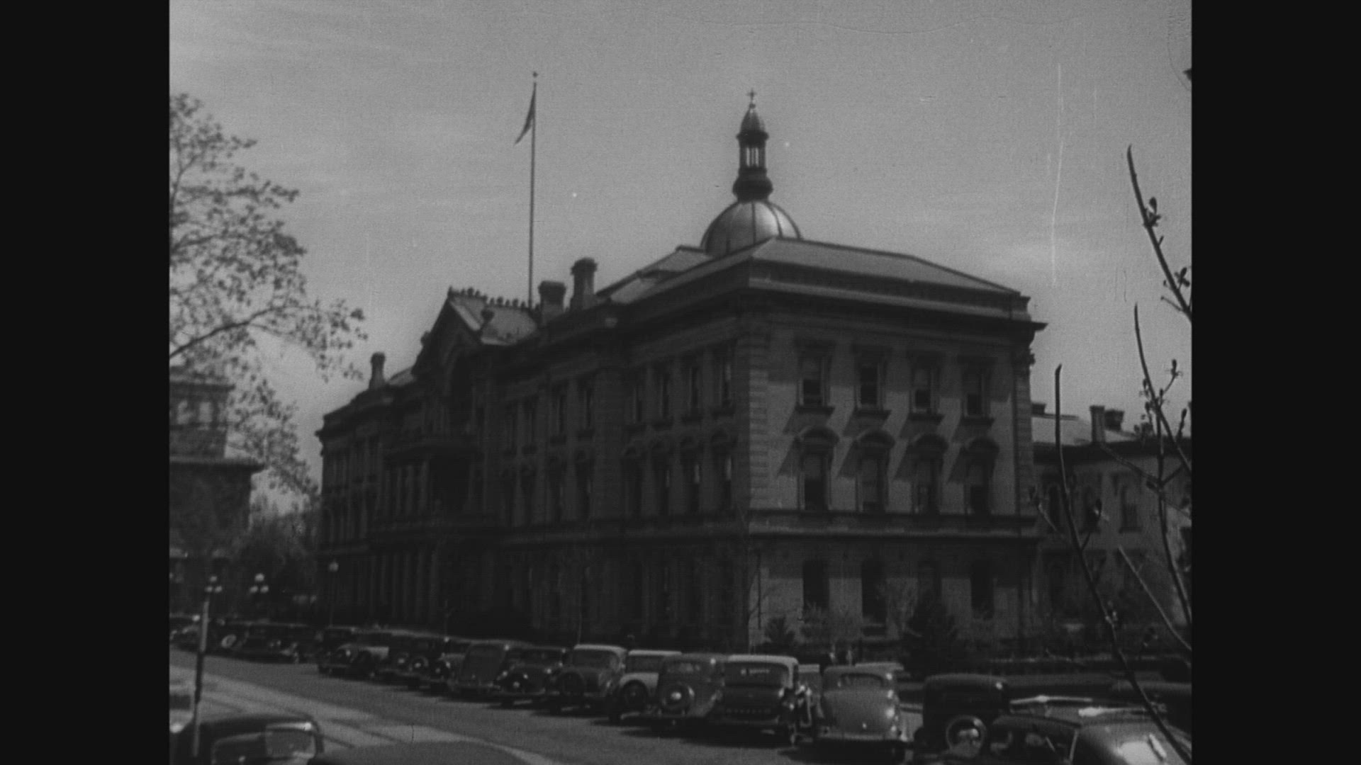 509929749 / Great Depression / Unemployed / State House in Trenton / New Jersey / USA / 