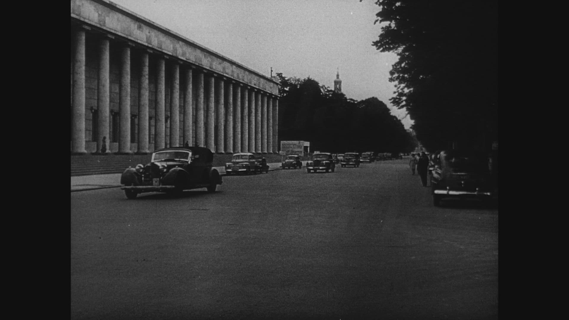 556573351 / Haus der Kunst / Munich / Germany / 