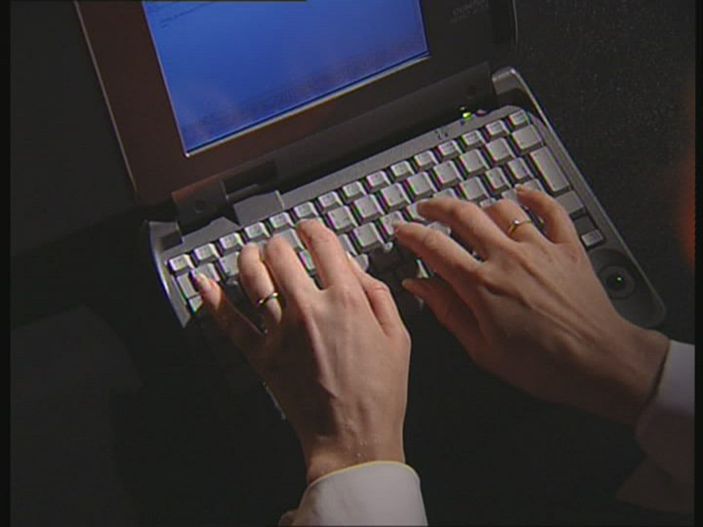 131066126 / Computer / Office