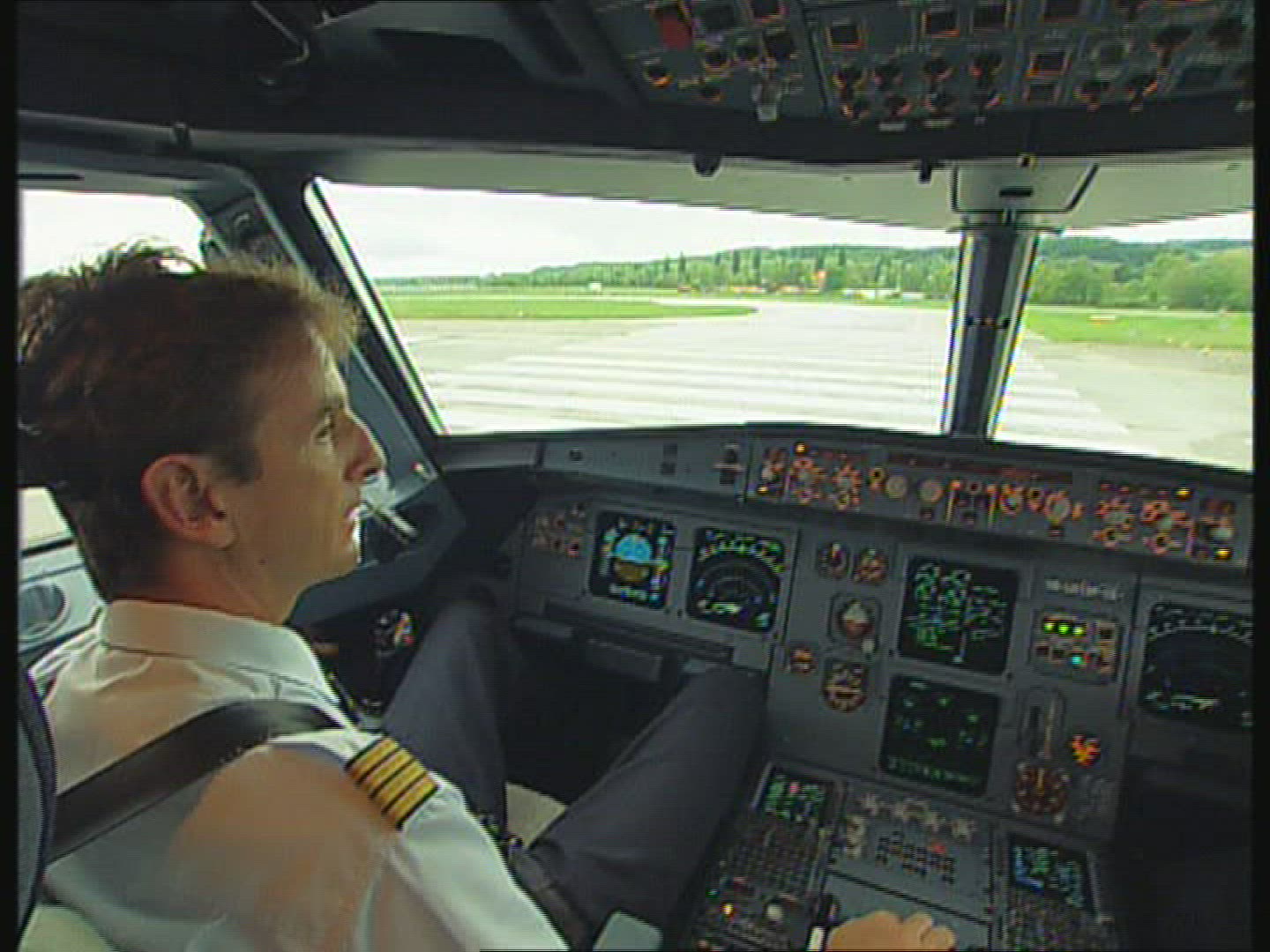 990079692 / Aeroplane / Starting
