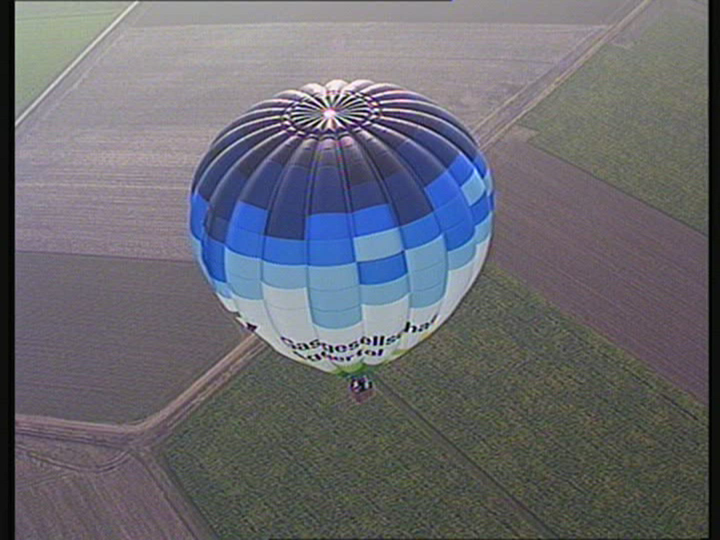 397841651 / Ballooning / Germany