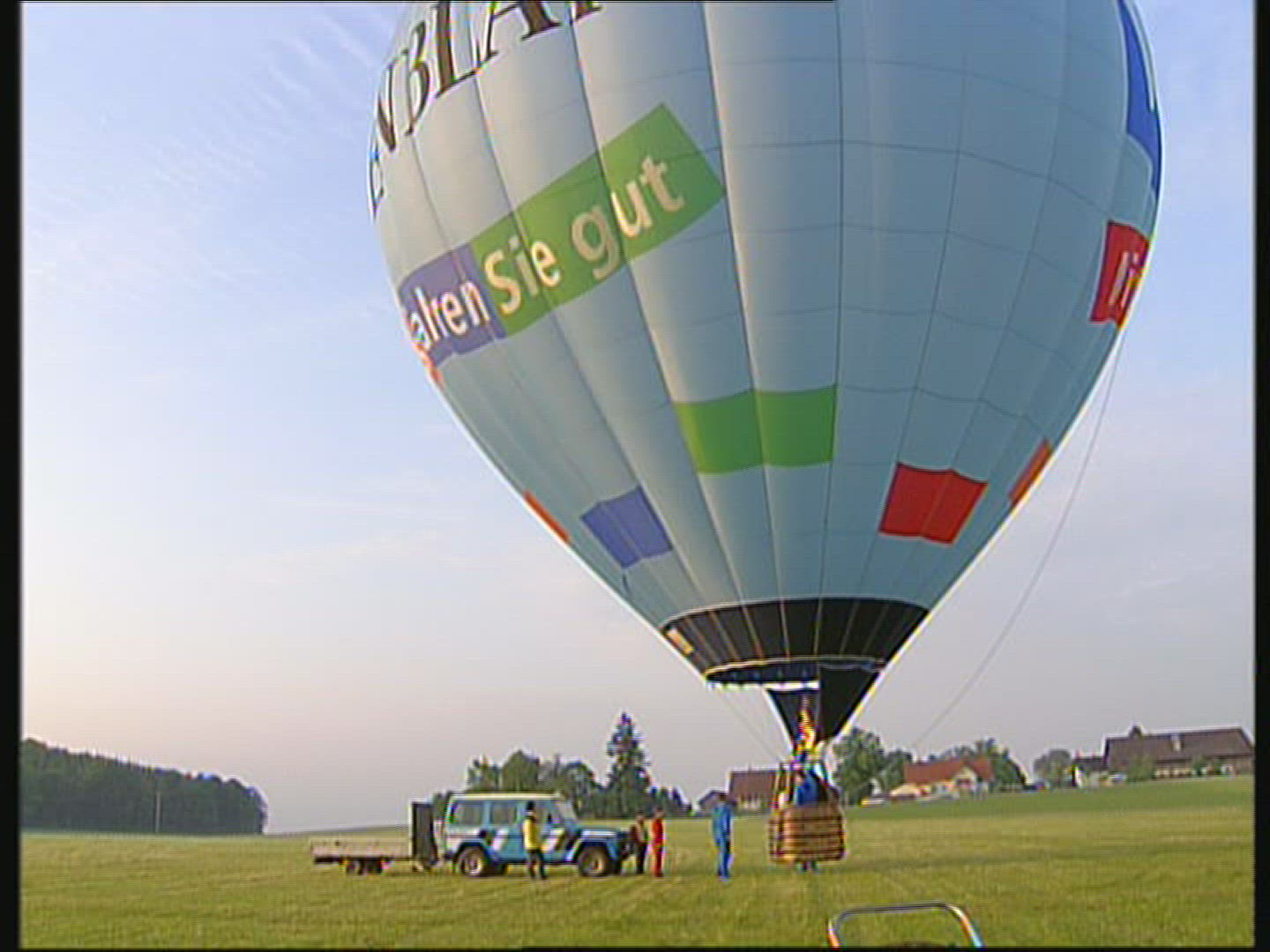456017091 / Ballooning / Germany