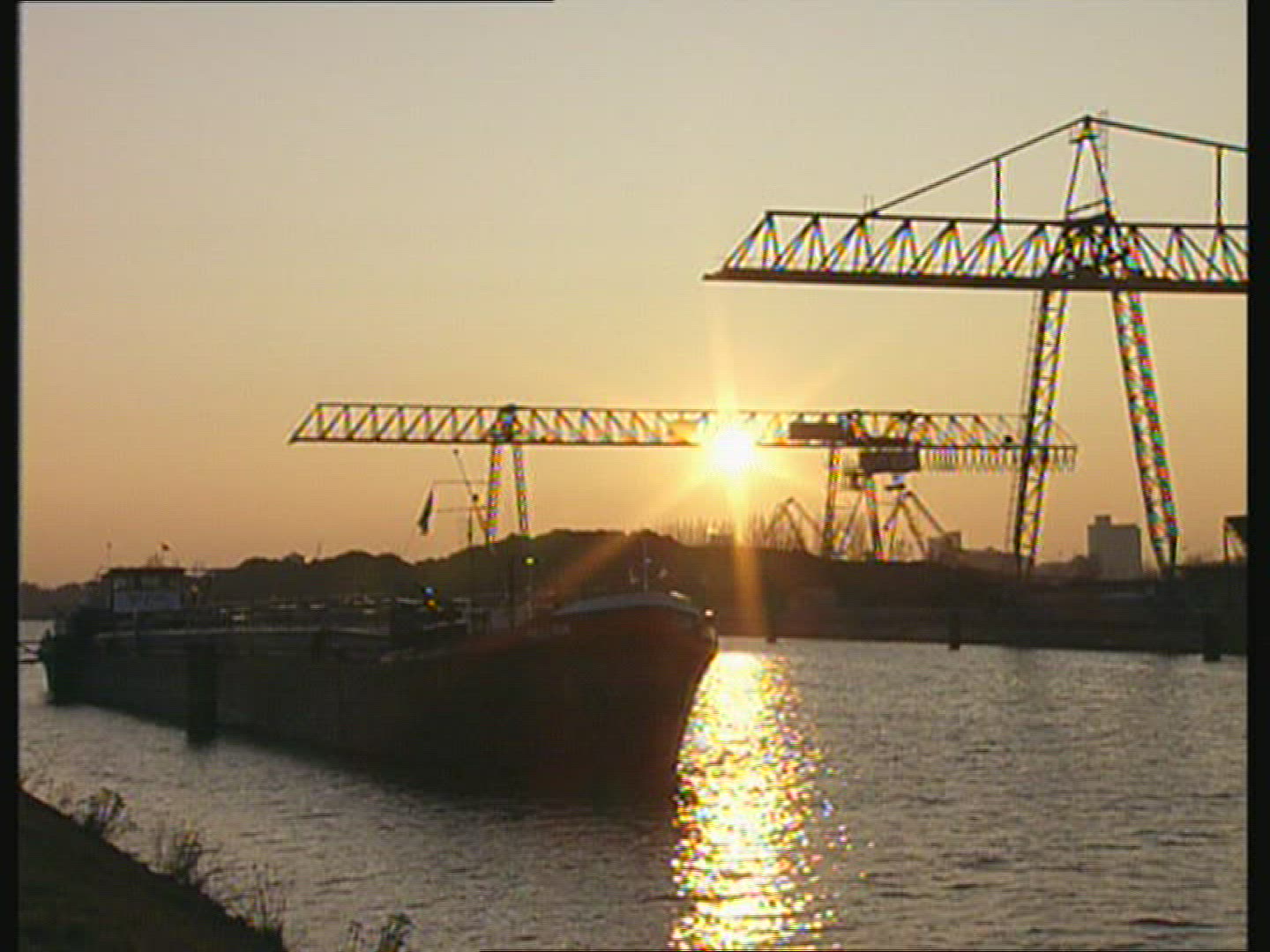 650847449 / Ship Transport / Europe