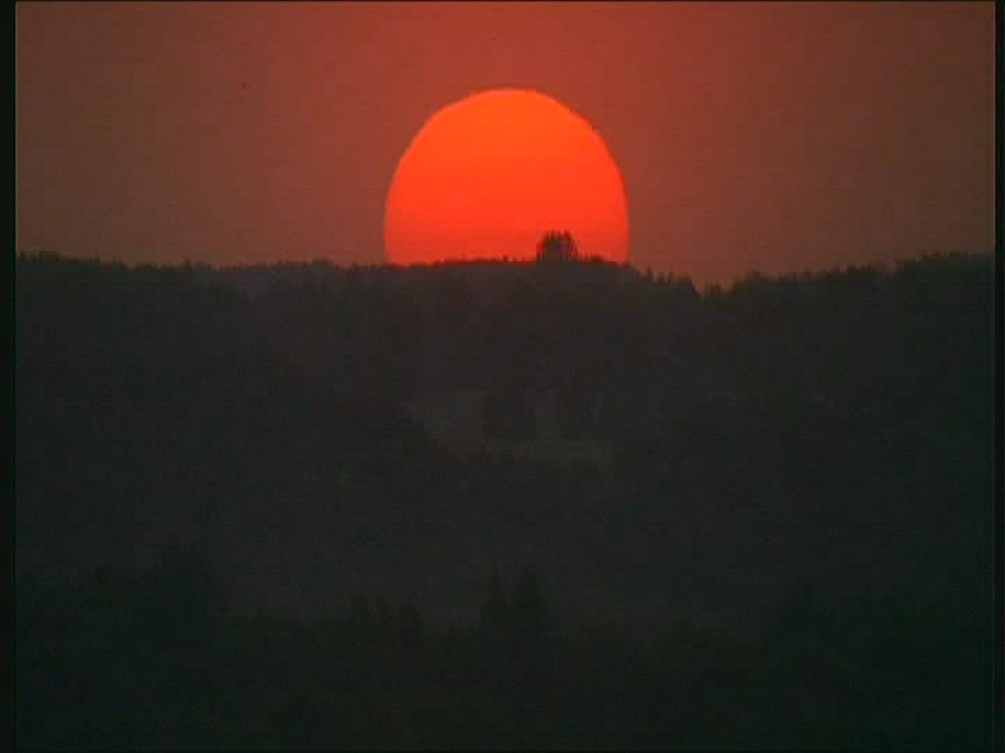 330778119 / Sunset / Poland