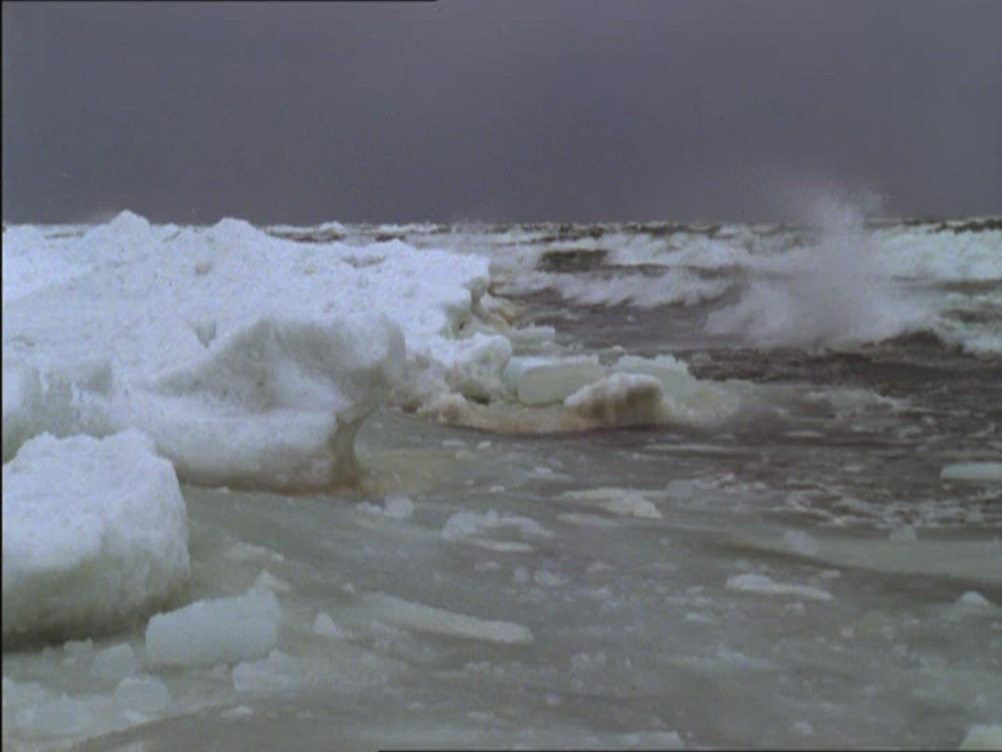 946847585 / Drift Ice / Baltic Sea / Estonia