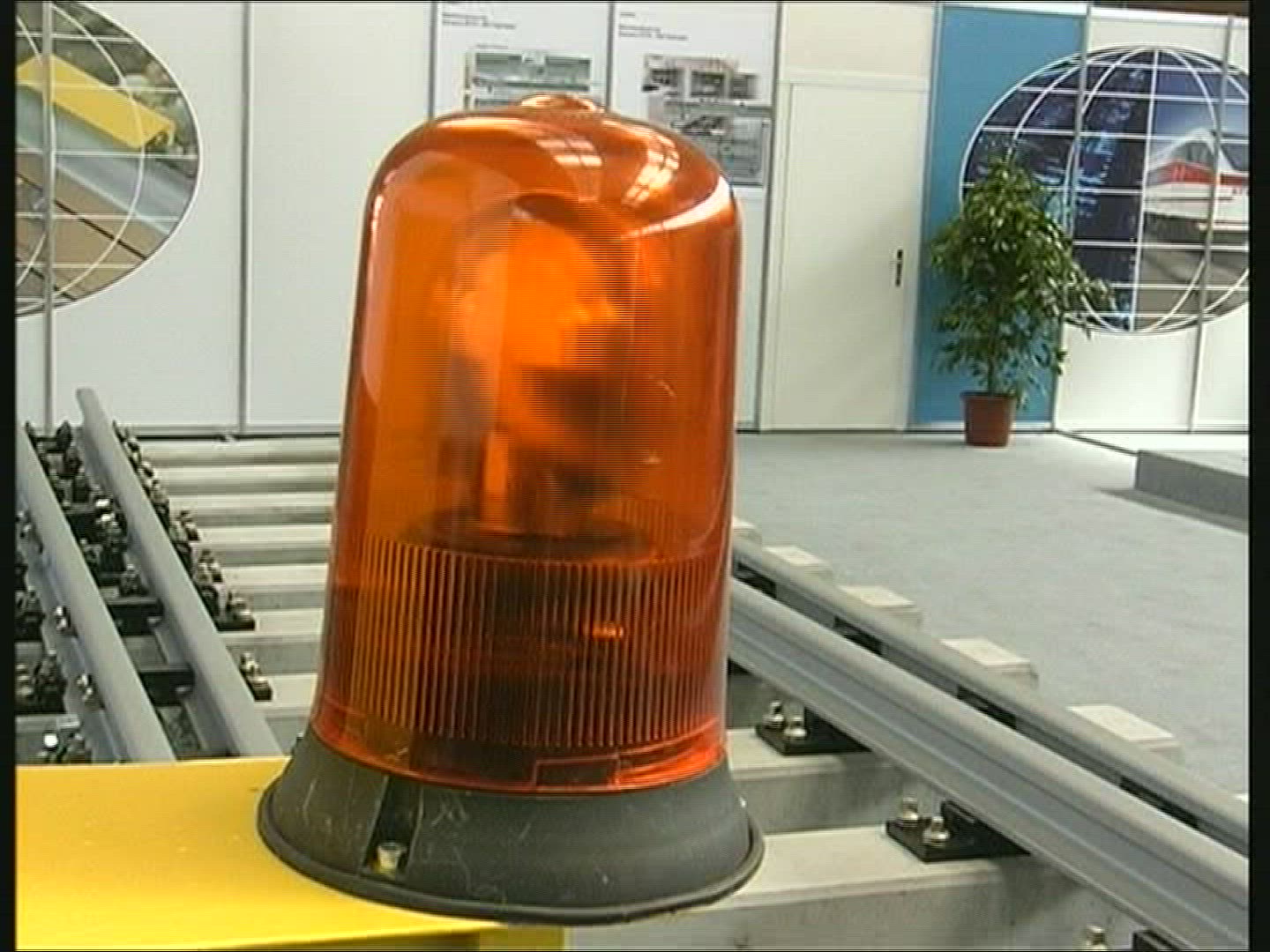 698503493 / Warning Light / Time of Day