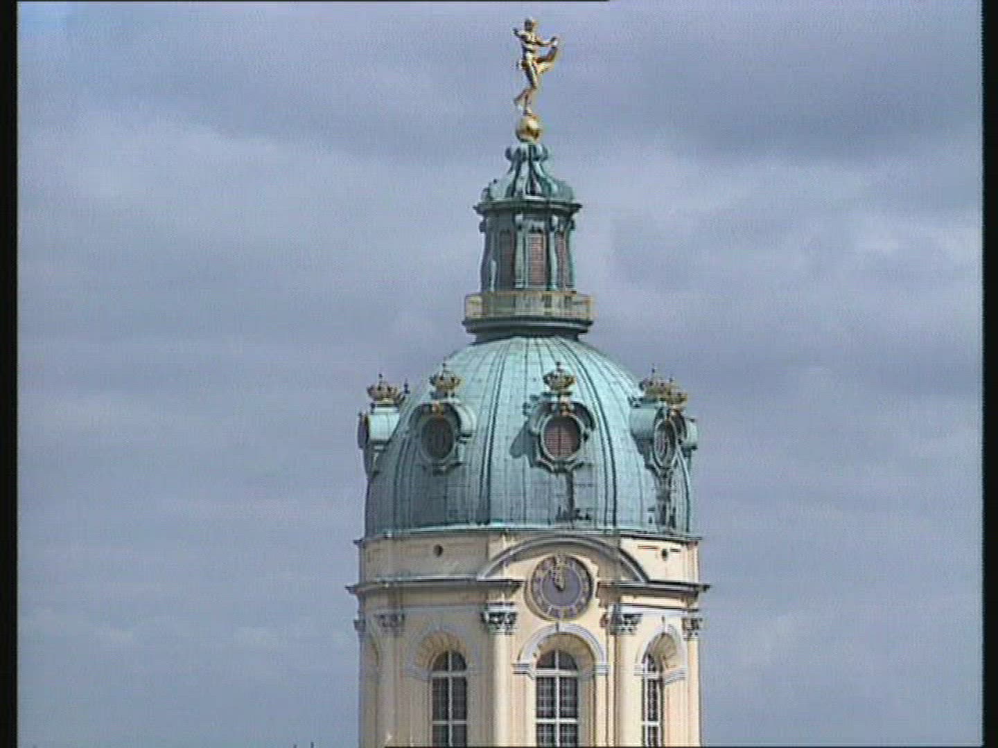 954420344 / Building / Berlin / Germany / 1989
