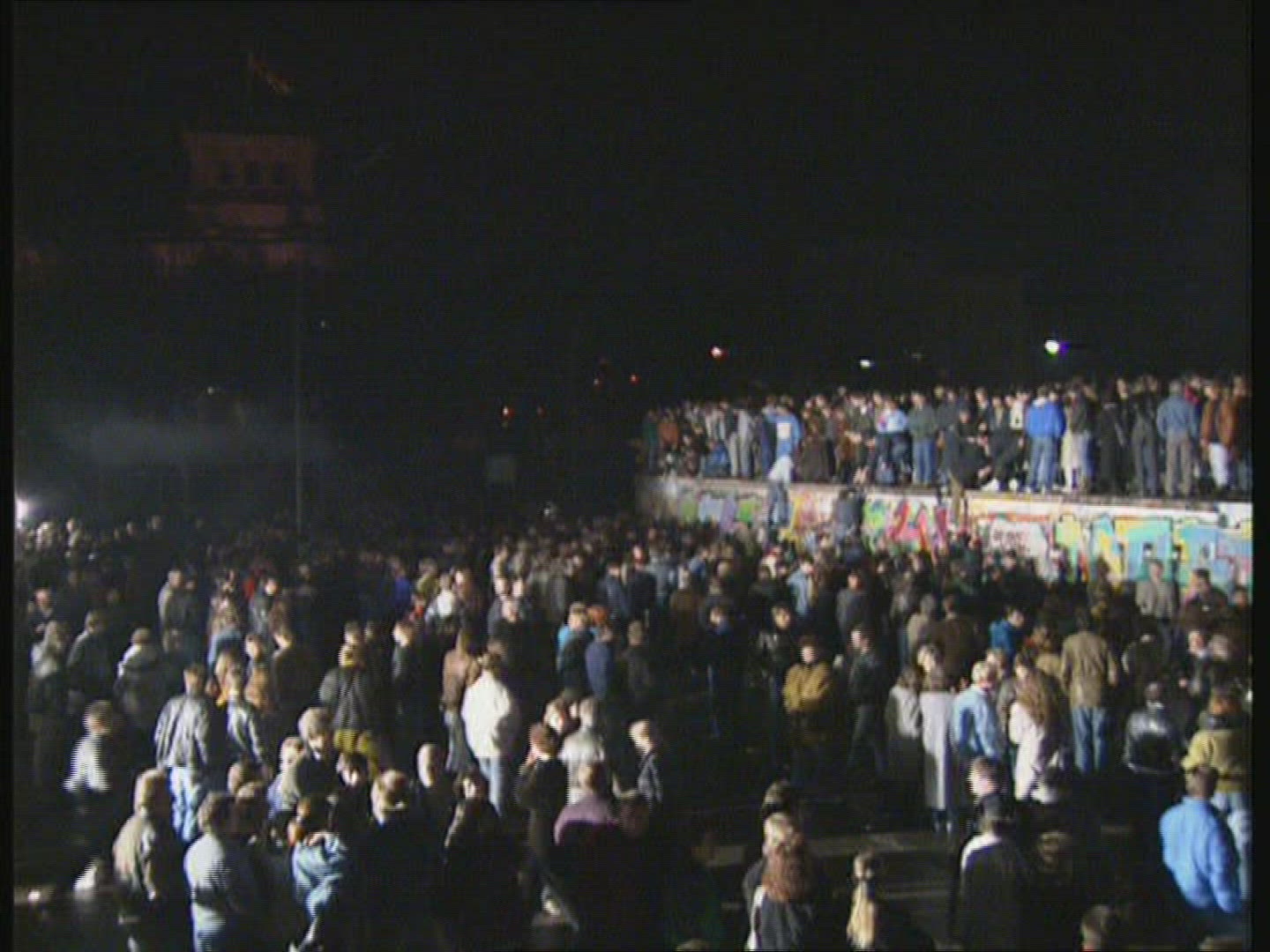 652949631 / Fall of the Berlin Wall / Night / Germany / 1989