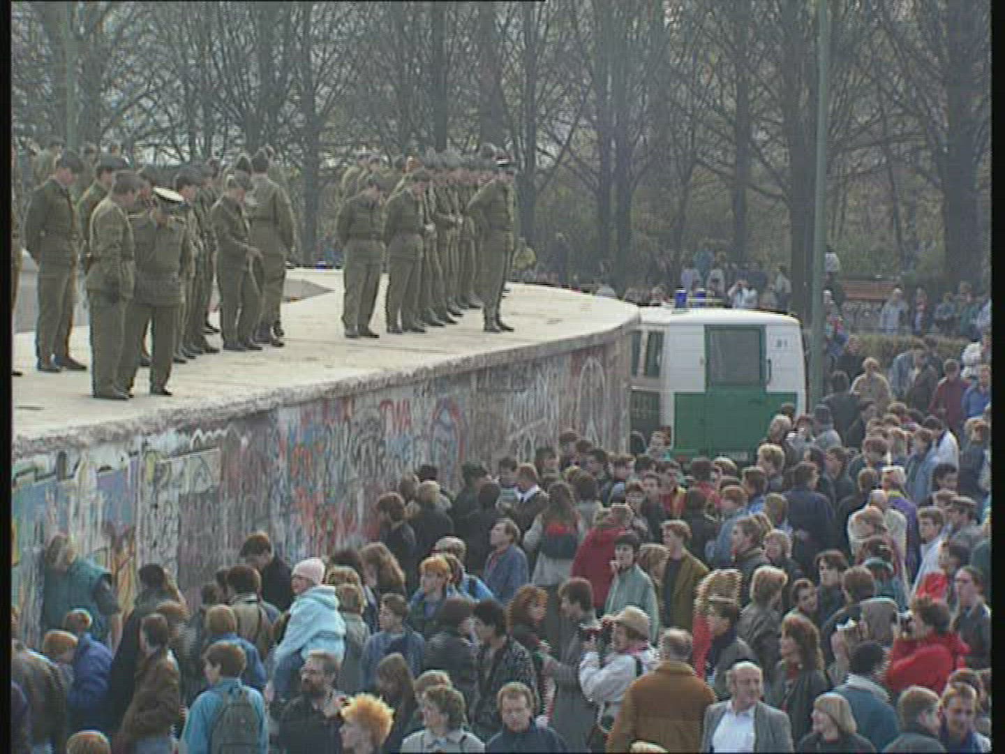 504641418 / Fall of the Berlin Wall / Day / Germany / 1989