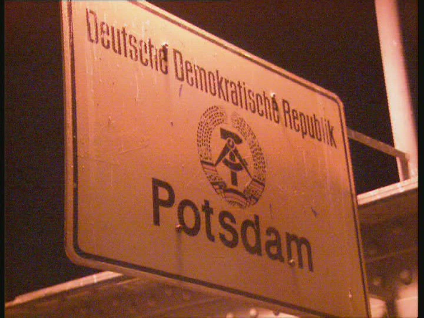 872218848 / Fall of the Berlin Wall / Border Crossing / Night / Germany / 1989