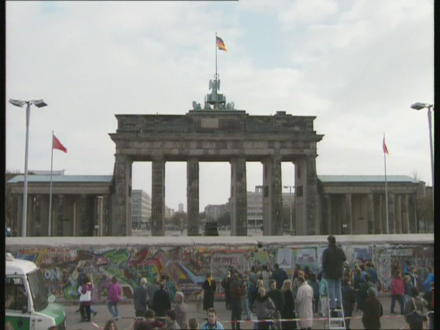 473422170 / Fall of the Berlin Wall / Day / Germany / 1989