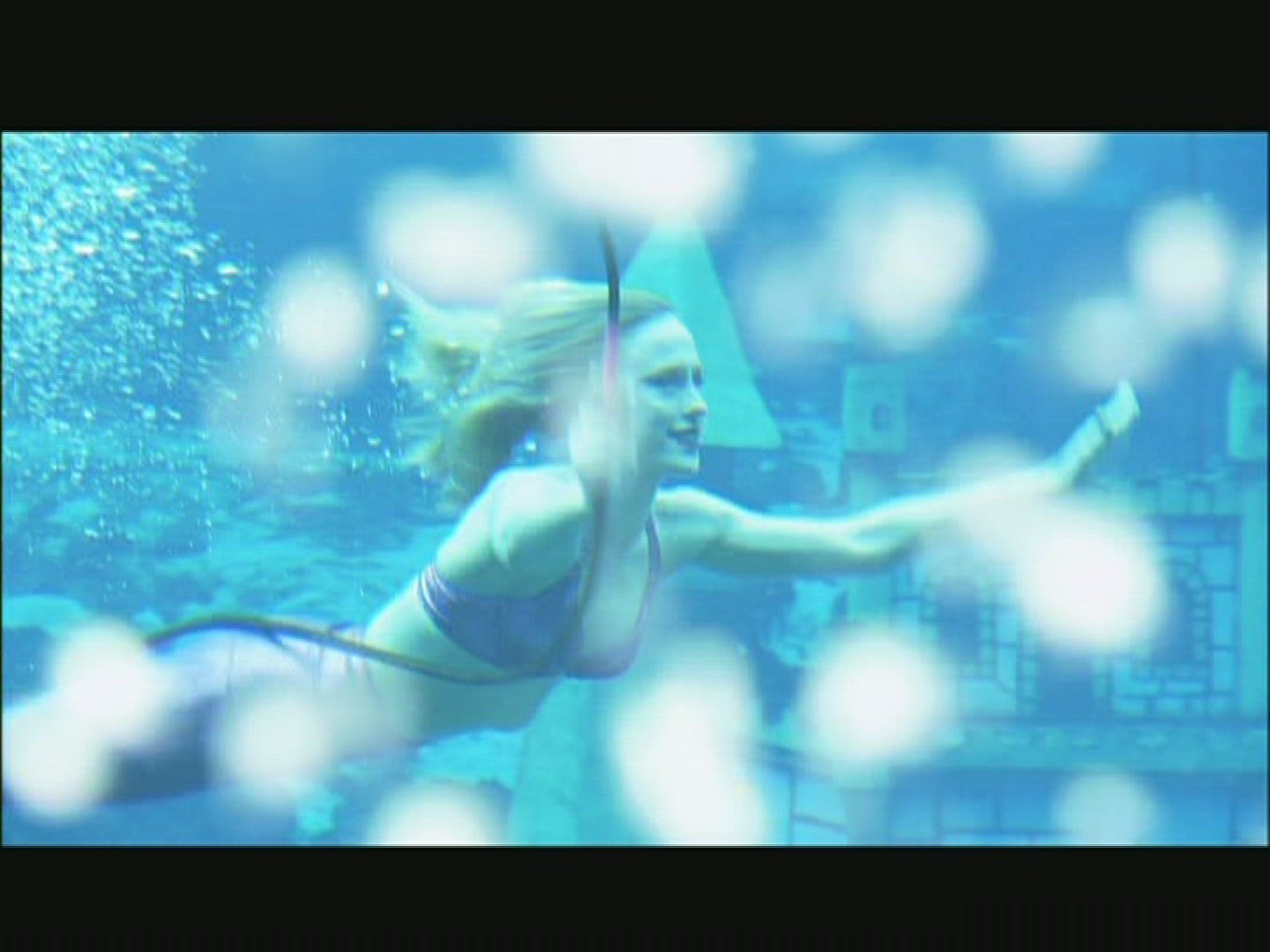 113624539 / Synchronized Swimming / Weeki Wachee / Florida / USA
