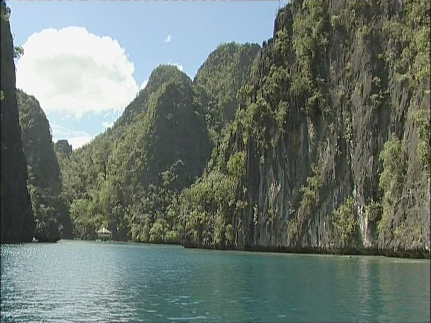 922391666 / Sea / Coast / Philippines