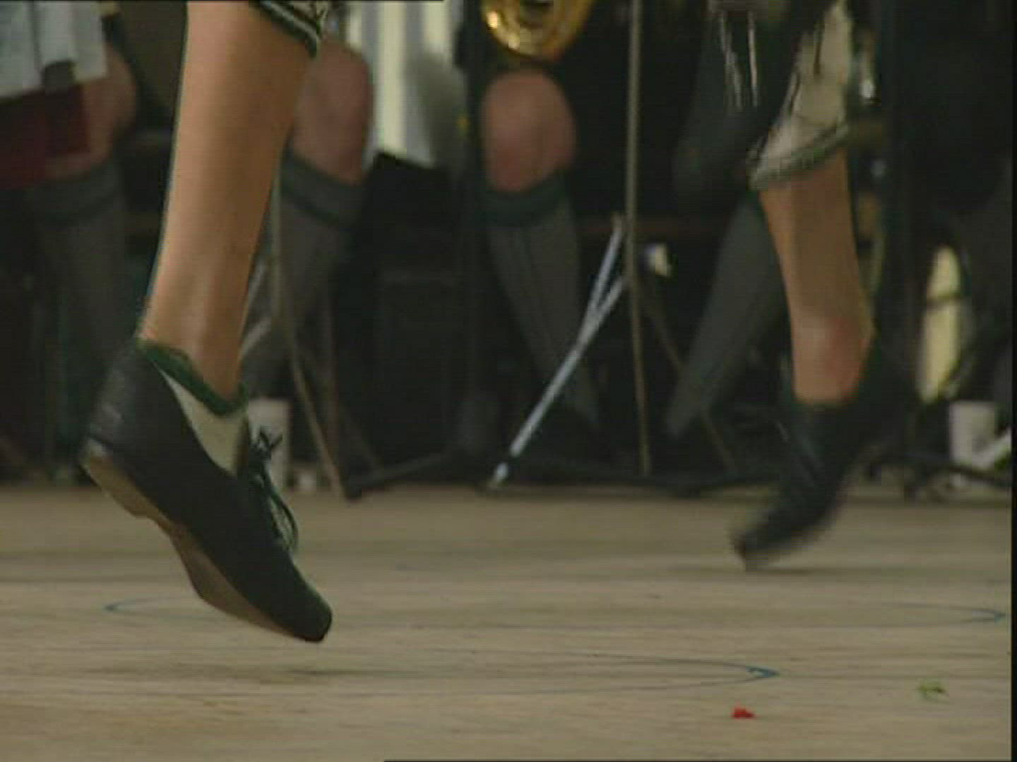 321810405 / Bavarian Folk Dancer / Dance / Germany